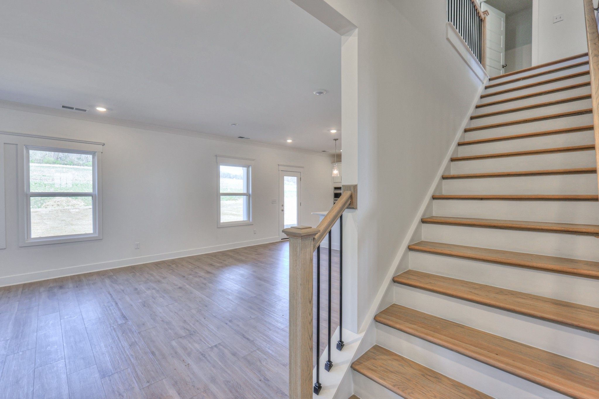 5912 Steiner Way Property Photo 23