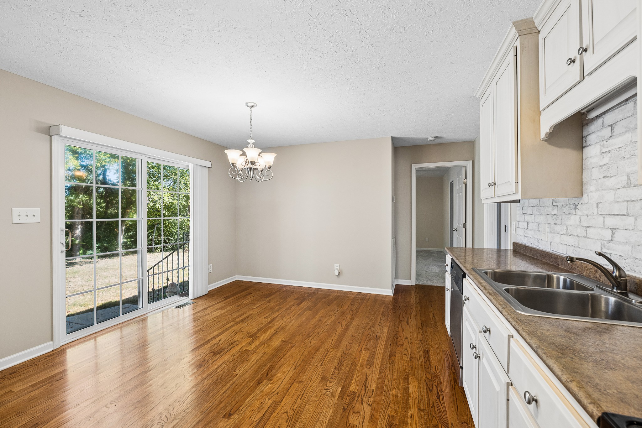 614 Lilycrest Dr Property Photo 22