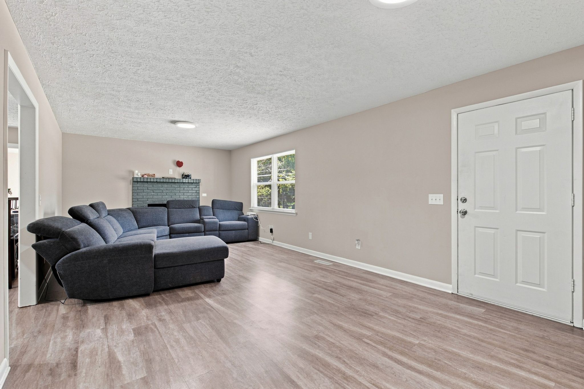 147 Medearis Dr Property Photo 3