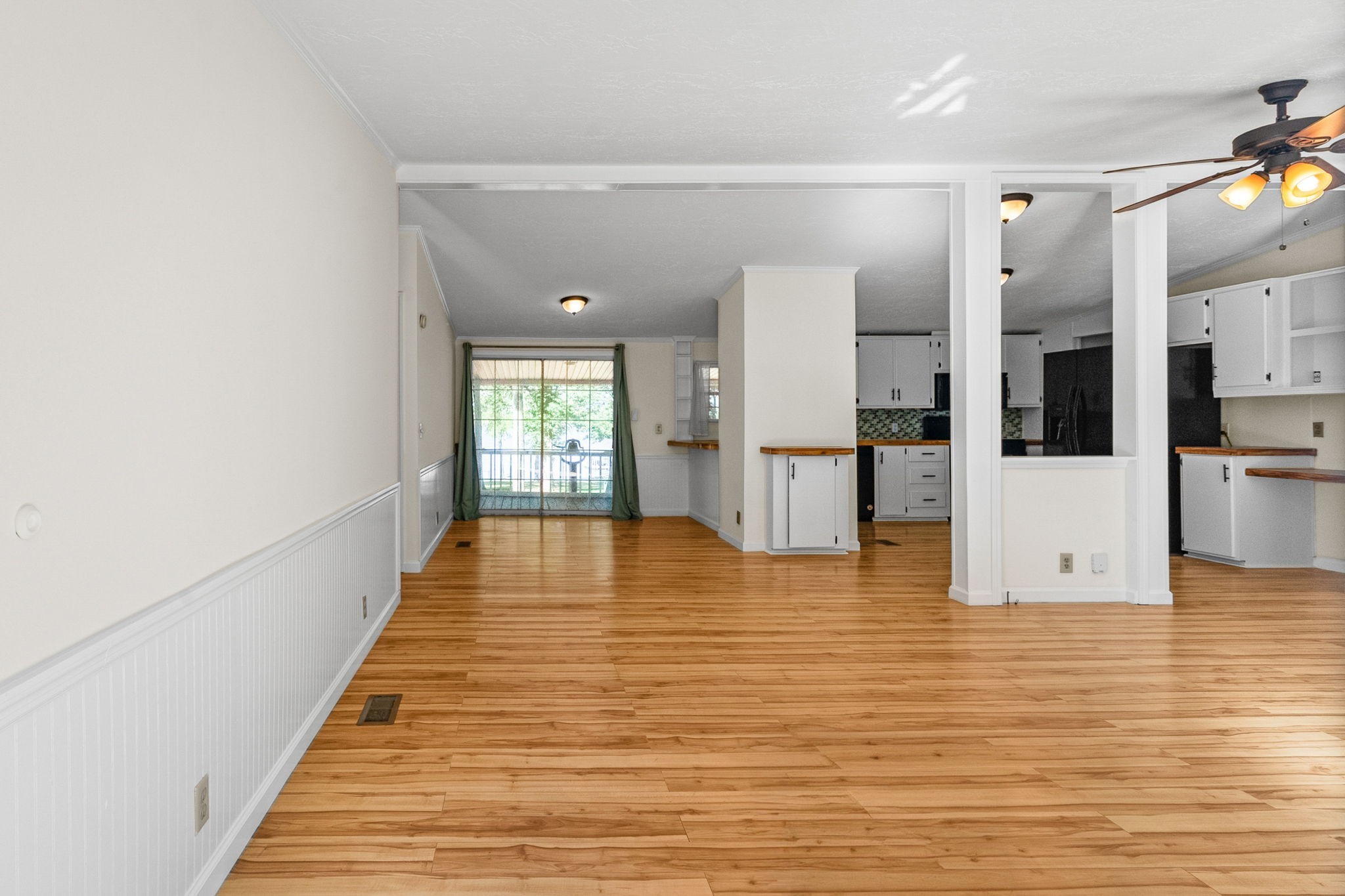315 Riverview Dr Property Photo 6