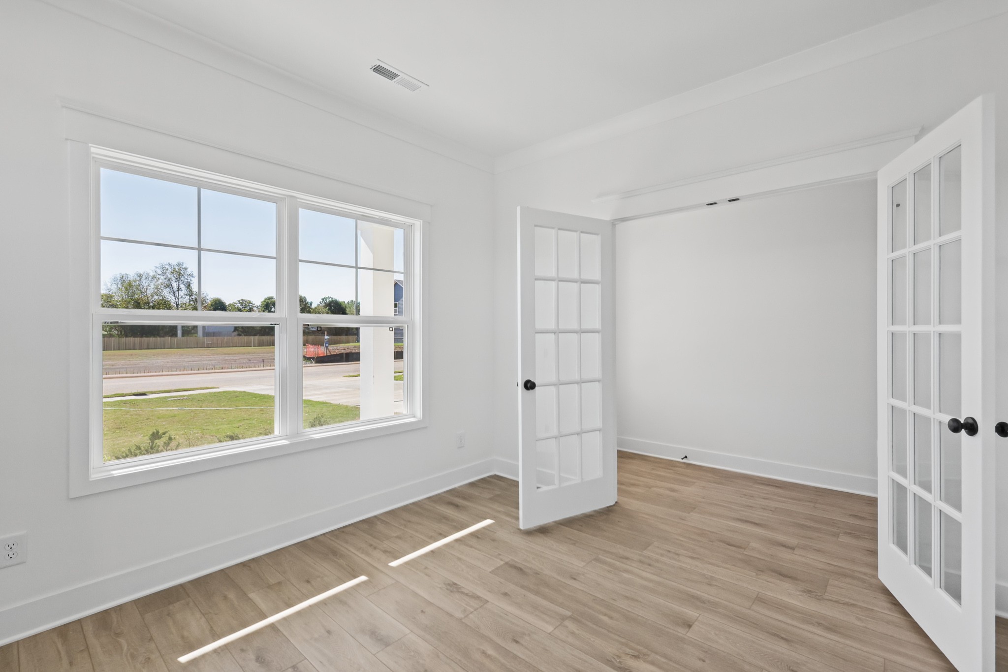 2259 Steiner Way Property Photo 6