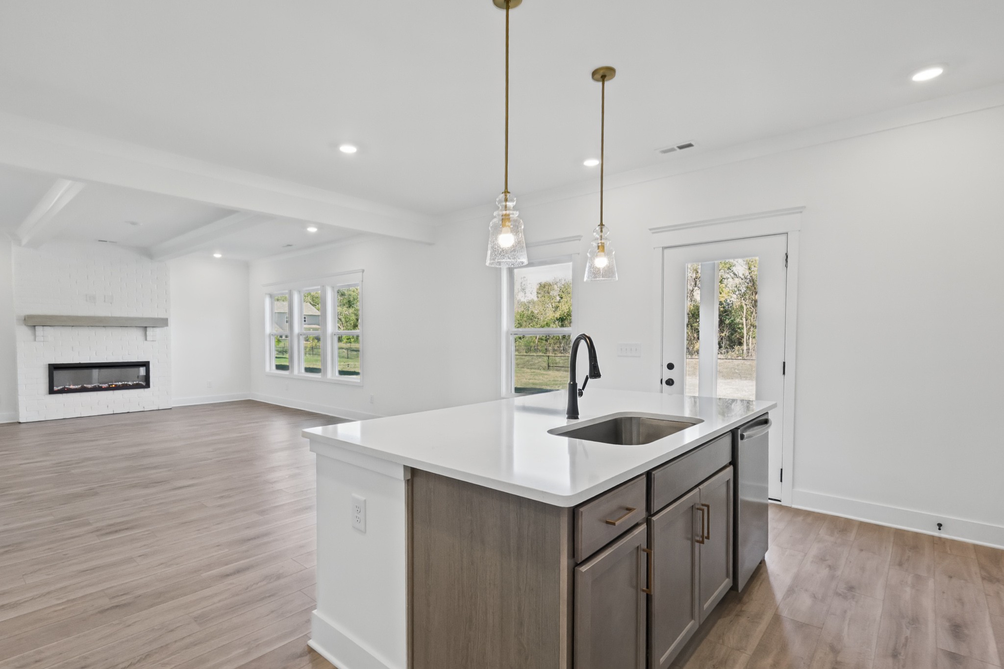 2259 Steiner Way Property Photo 10