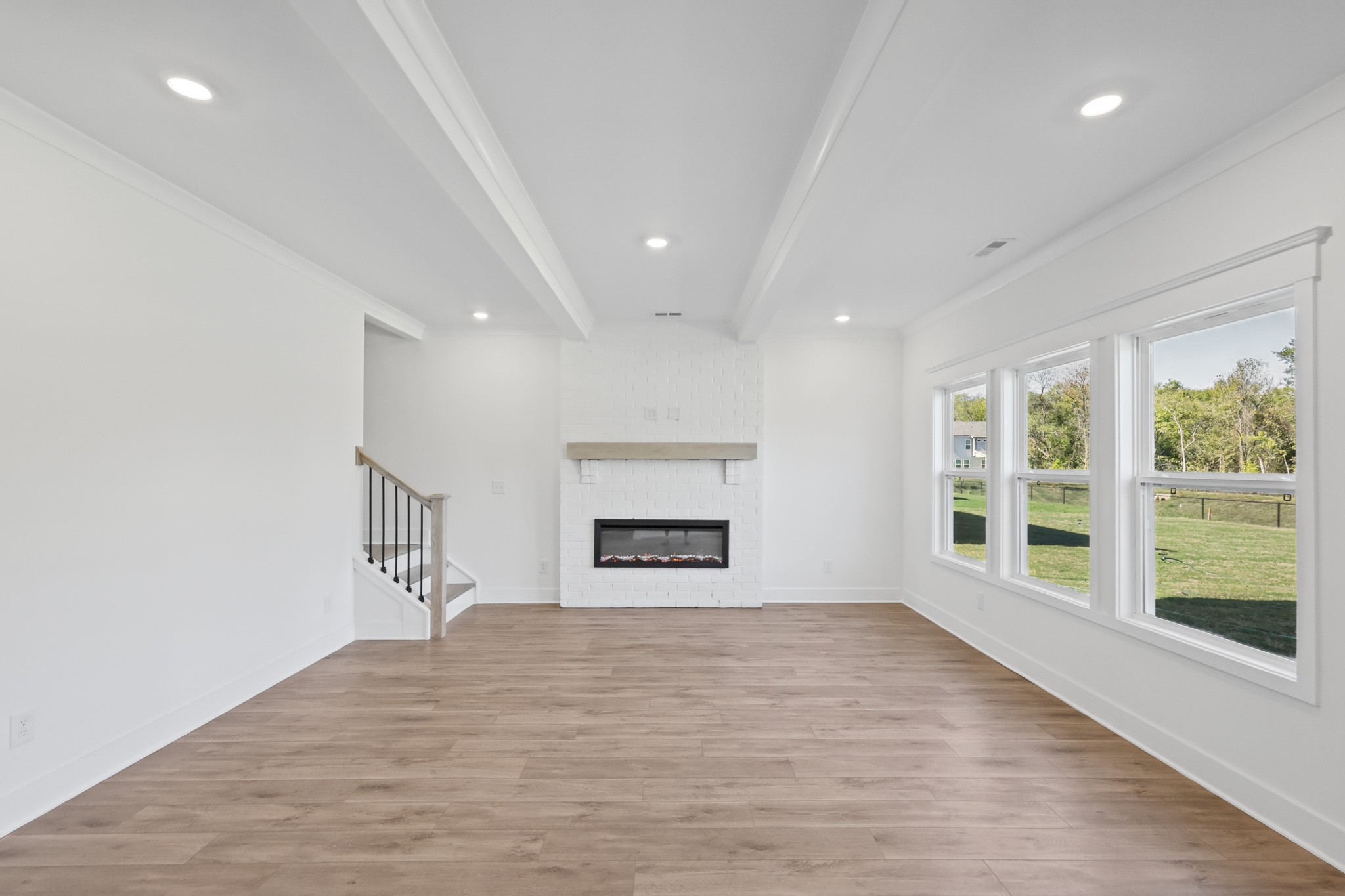 2259 Steiner Way Property Photo 12