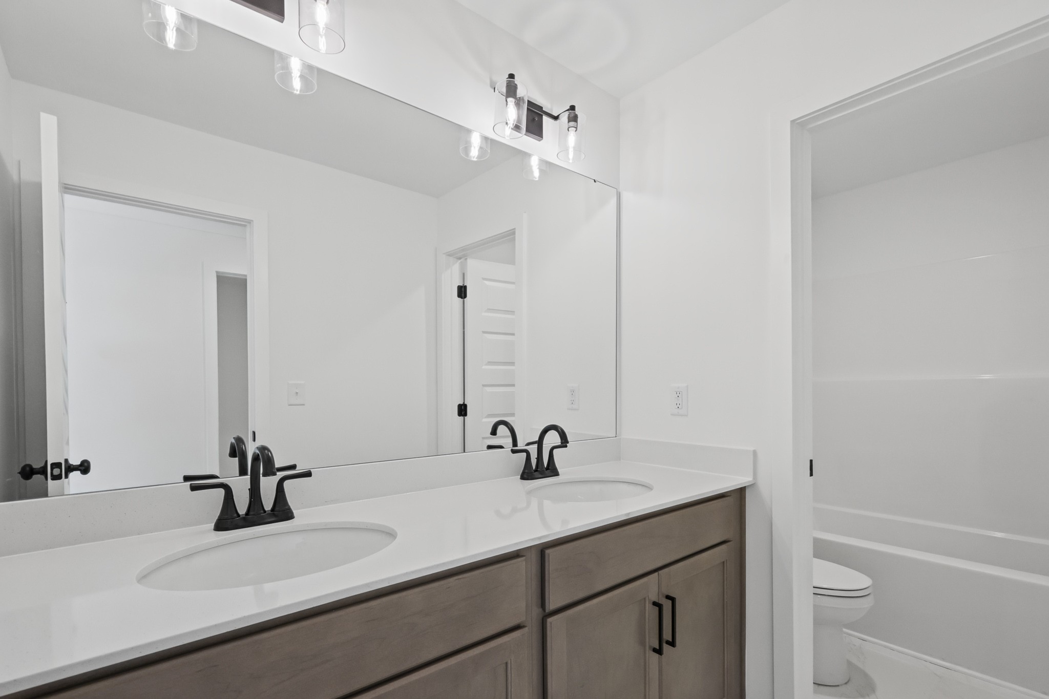 2259 Steiner Way Property Photo 22