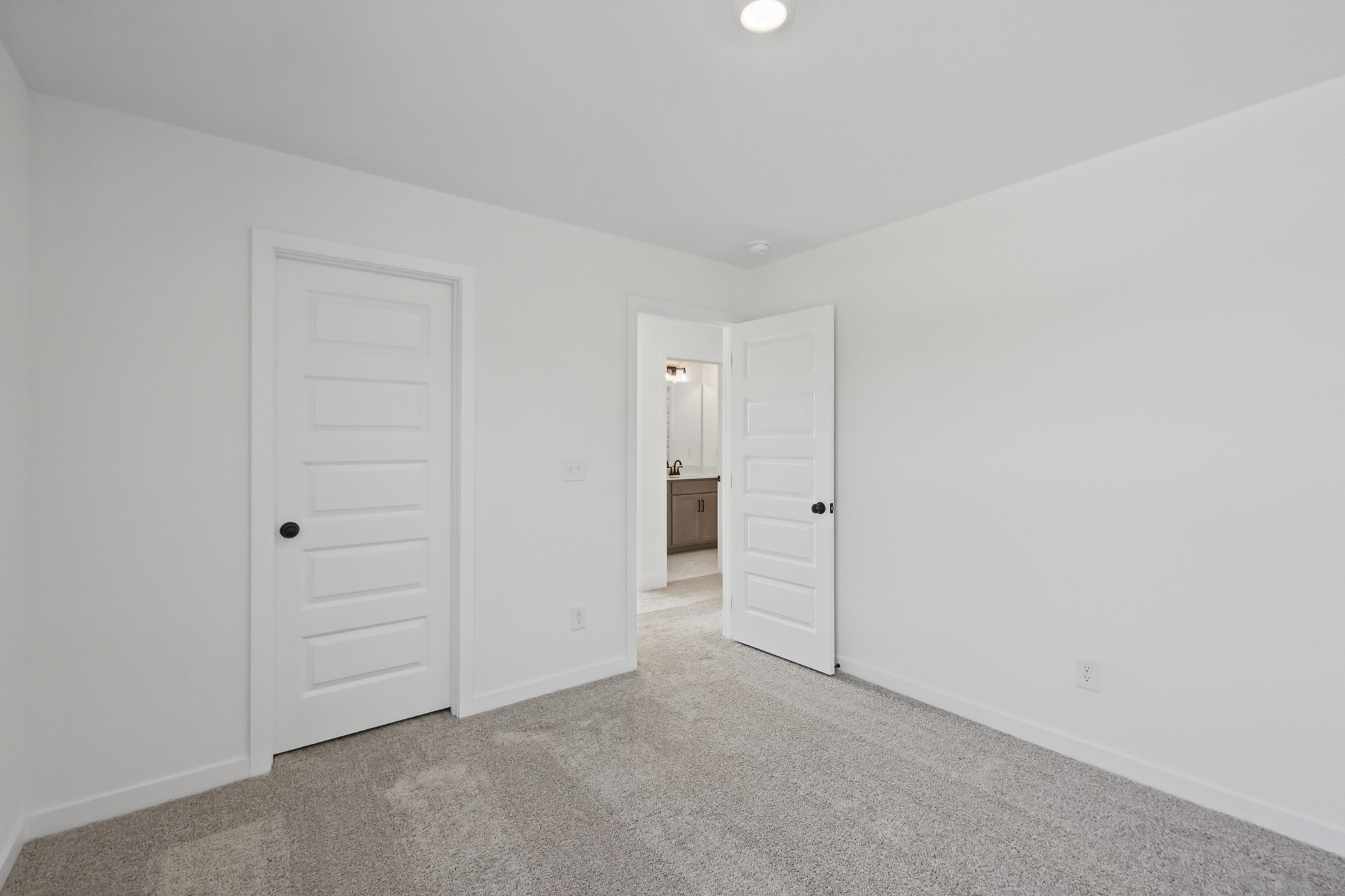 2259 Steiner Way Property Photo 26