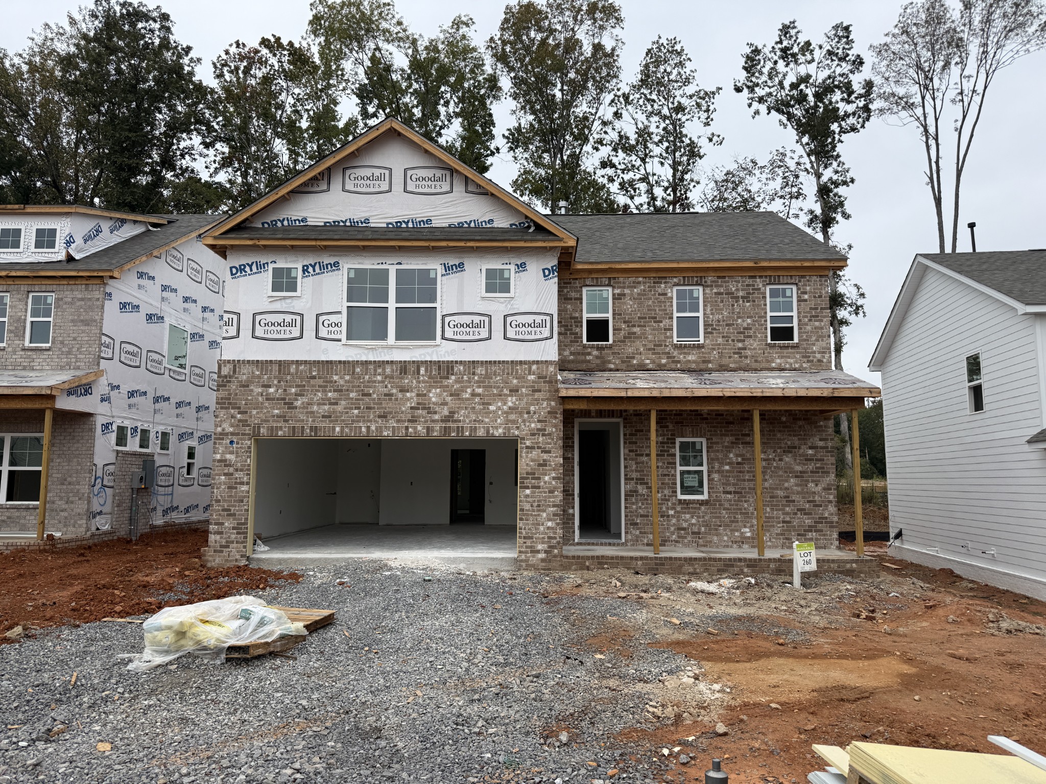 225 Hampshire Way Property Photo 1