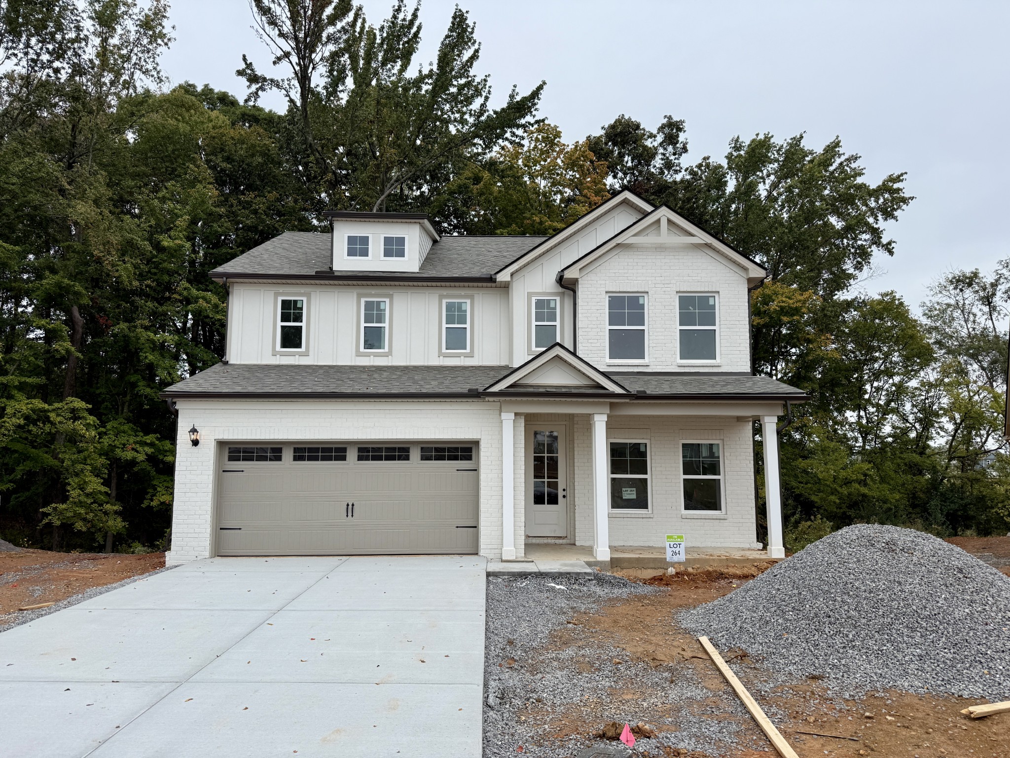 241 Hampshire Way Property Photo 1