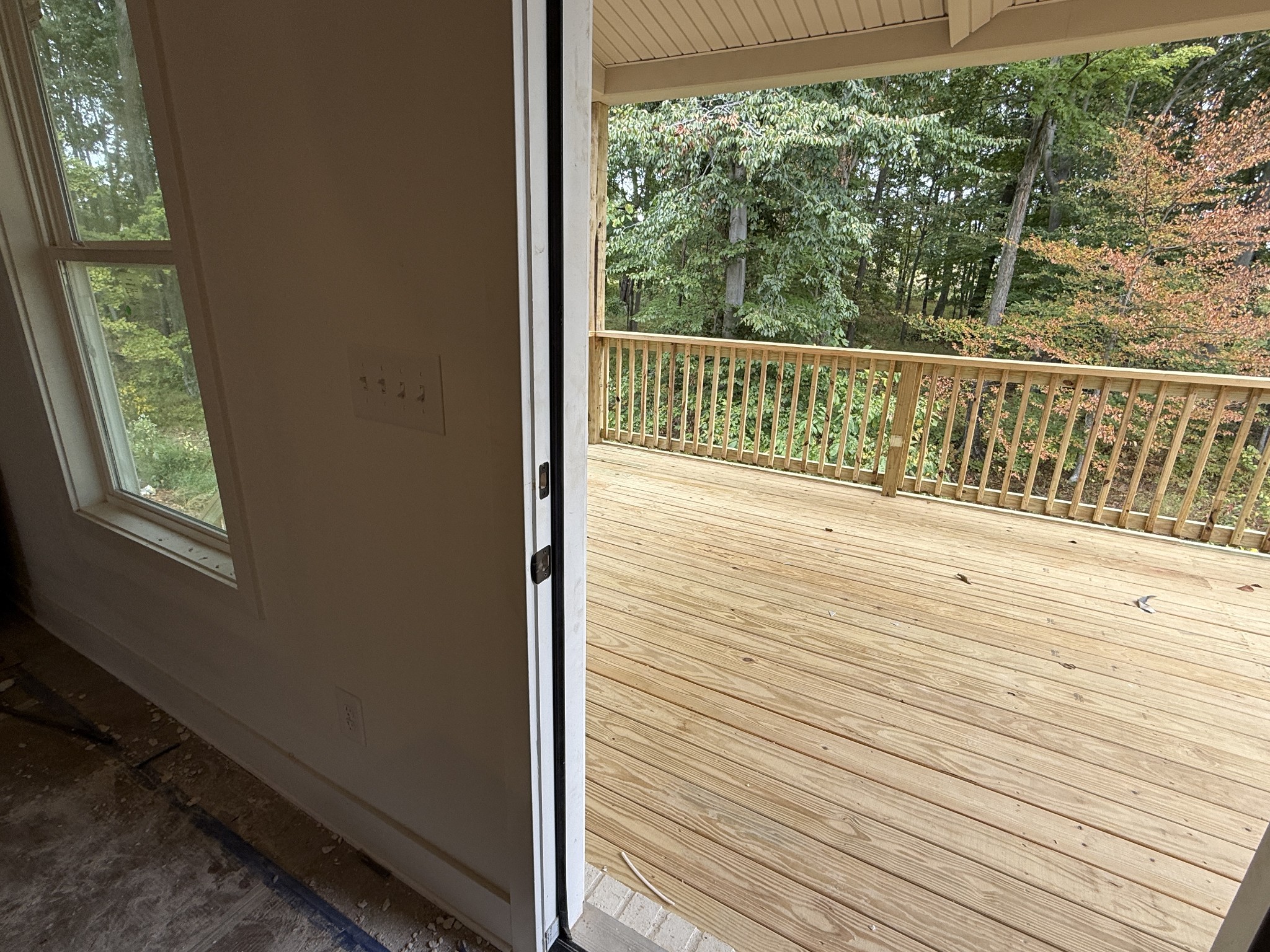 241 Hampshire Way Property Photo 2