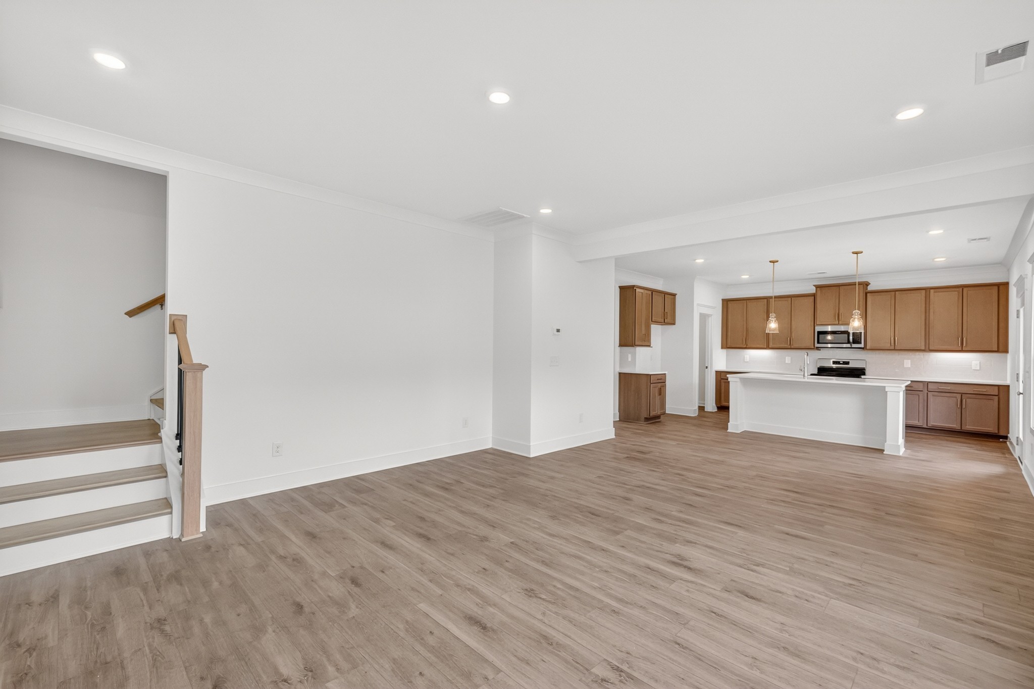 237 Hampshire Way Property Photo 18