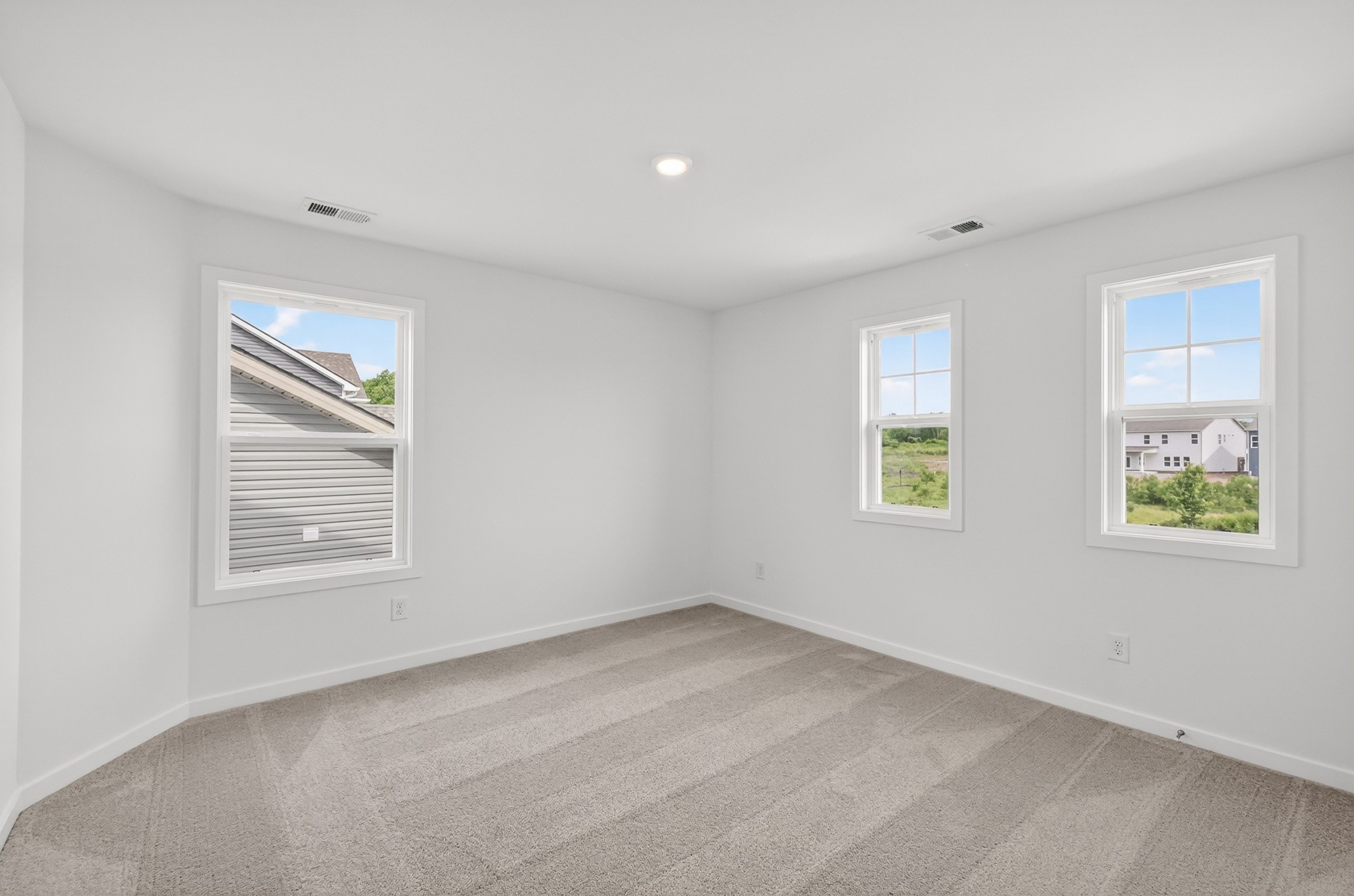 237 Hampshire Way Property Photo 25