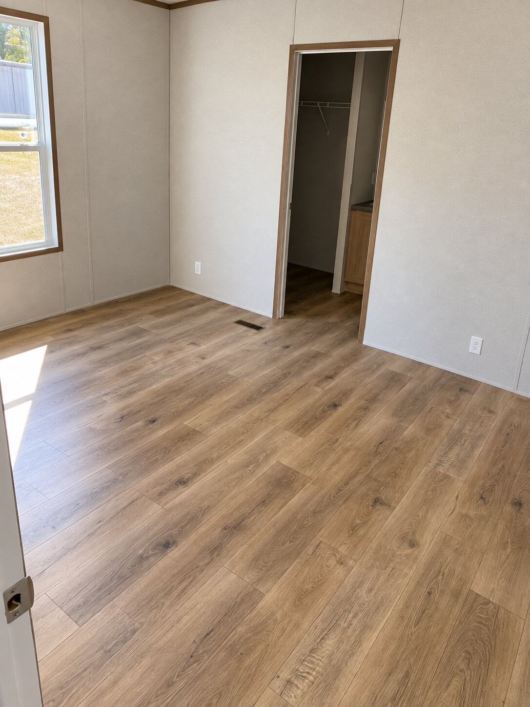 86 Fowler Circle Property Photo 4