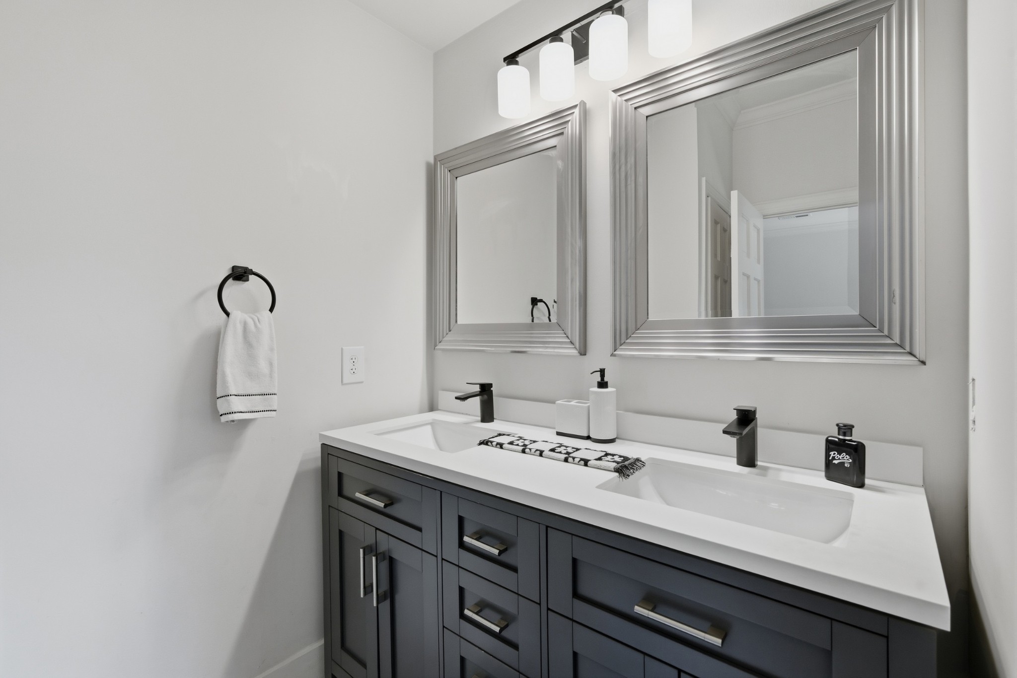 108 Sturbridge Dr Property Photo 21