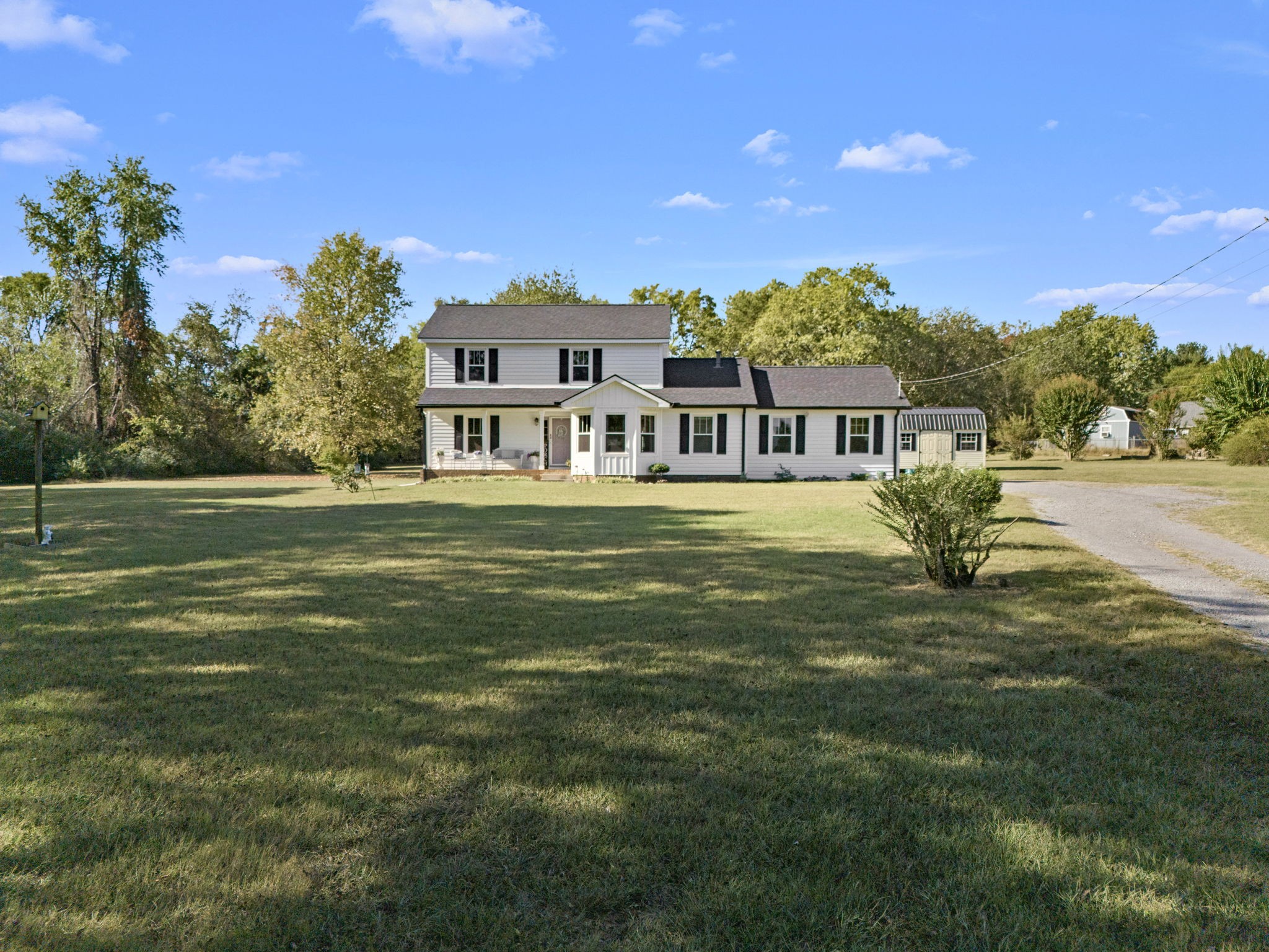 4737 Spring Cove Dr Property Photo 6