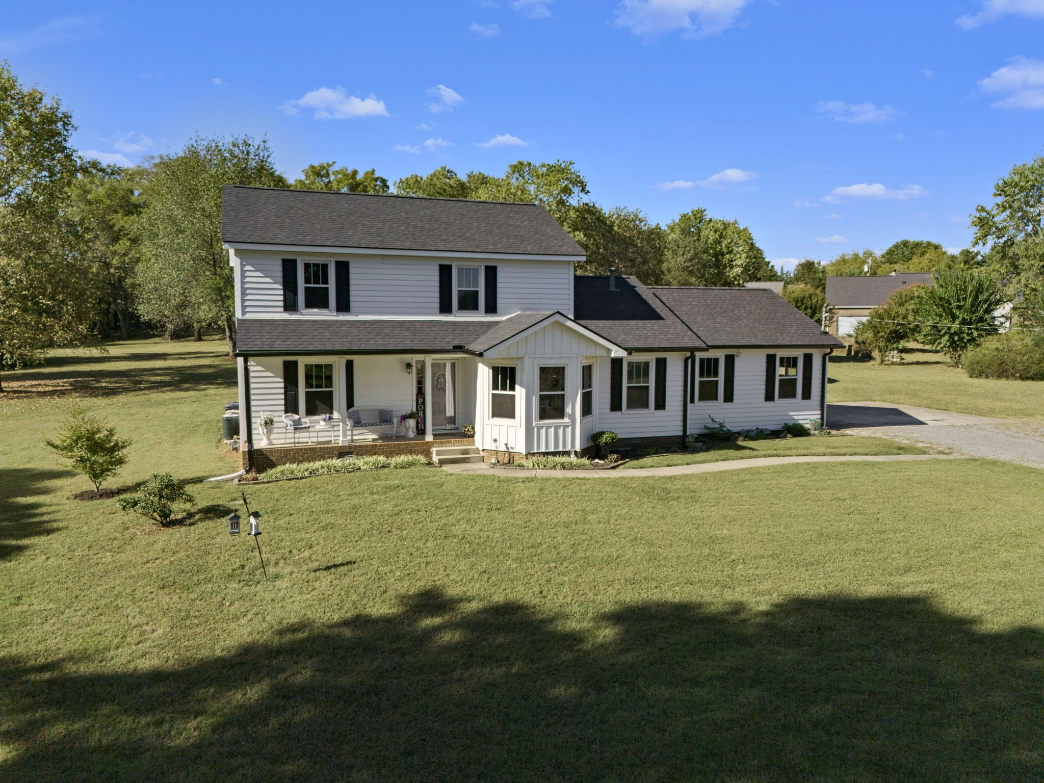 4737 Spring Cove Dr Property Photo 7