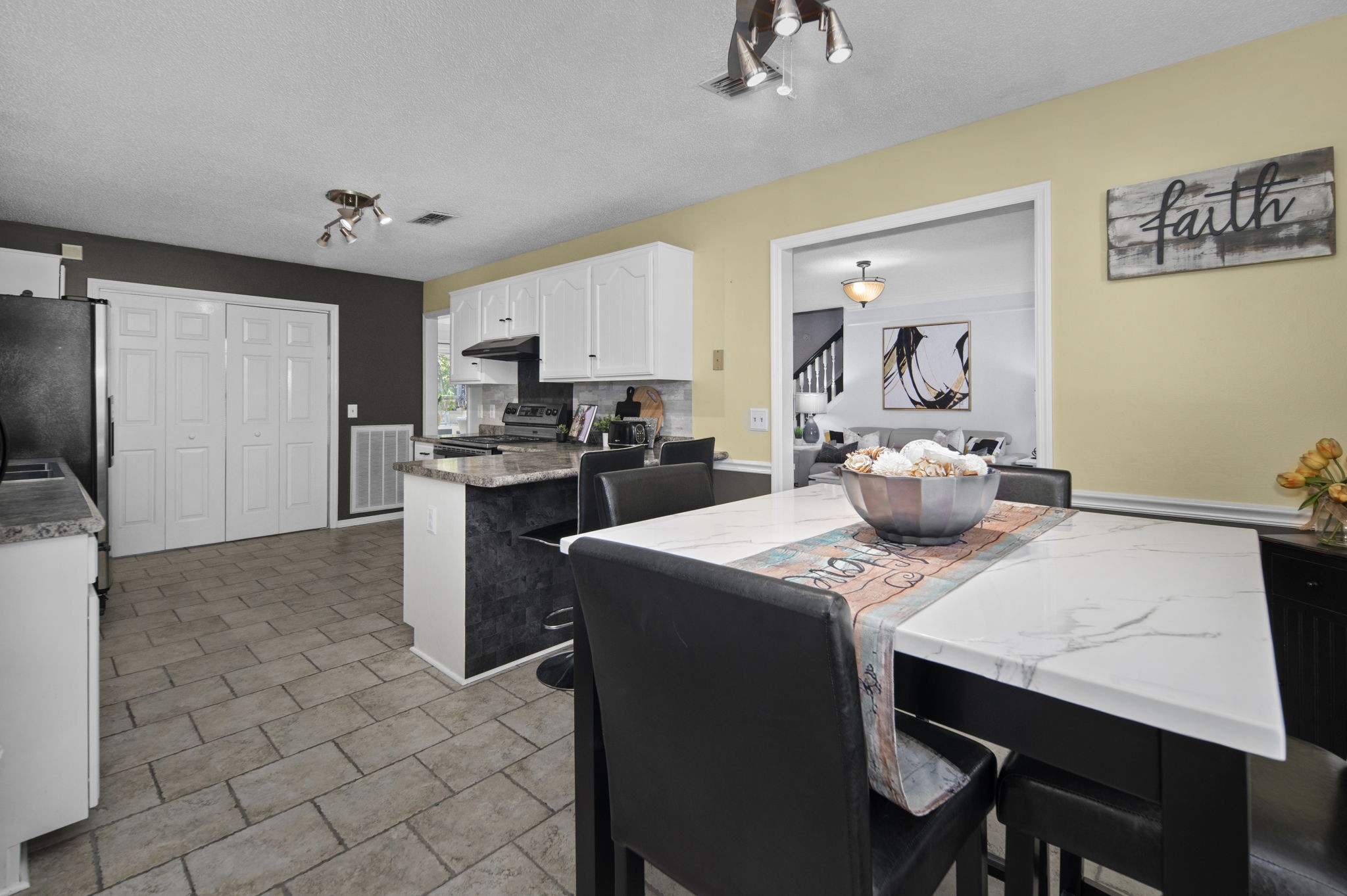 4737 Spring Cove Dr Property Photo 29
