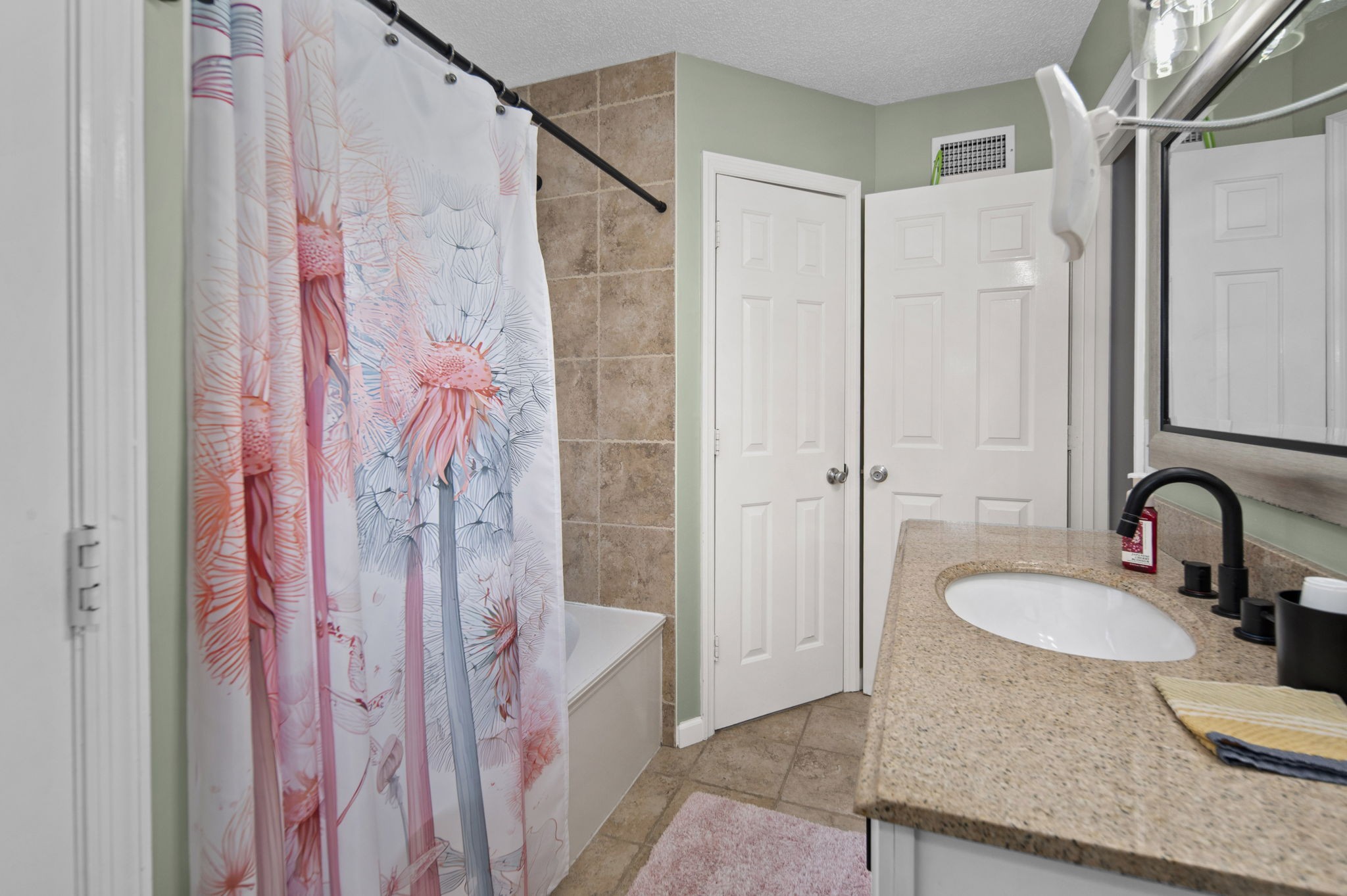 4737 Spring Cove Dr Property Photo 39