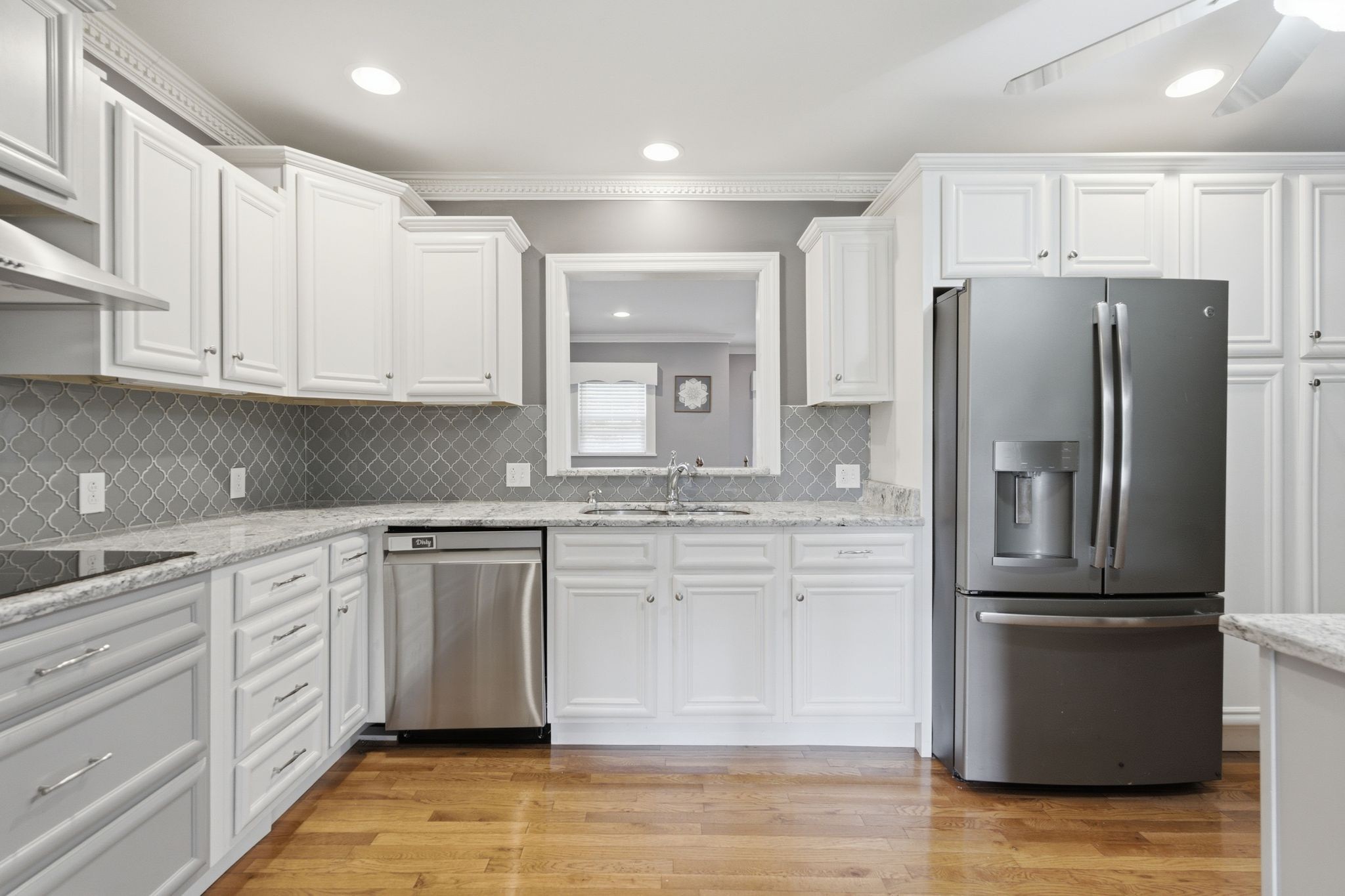 518 Jefferson Ave, E Property Photo 1