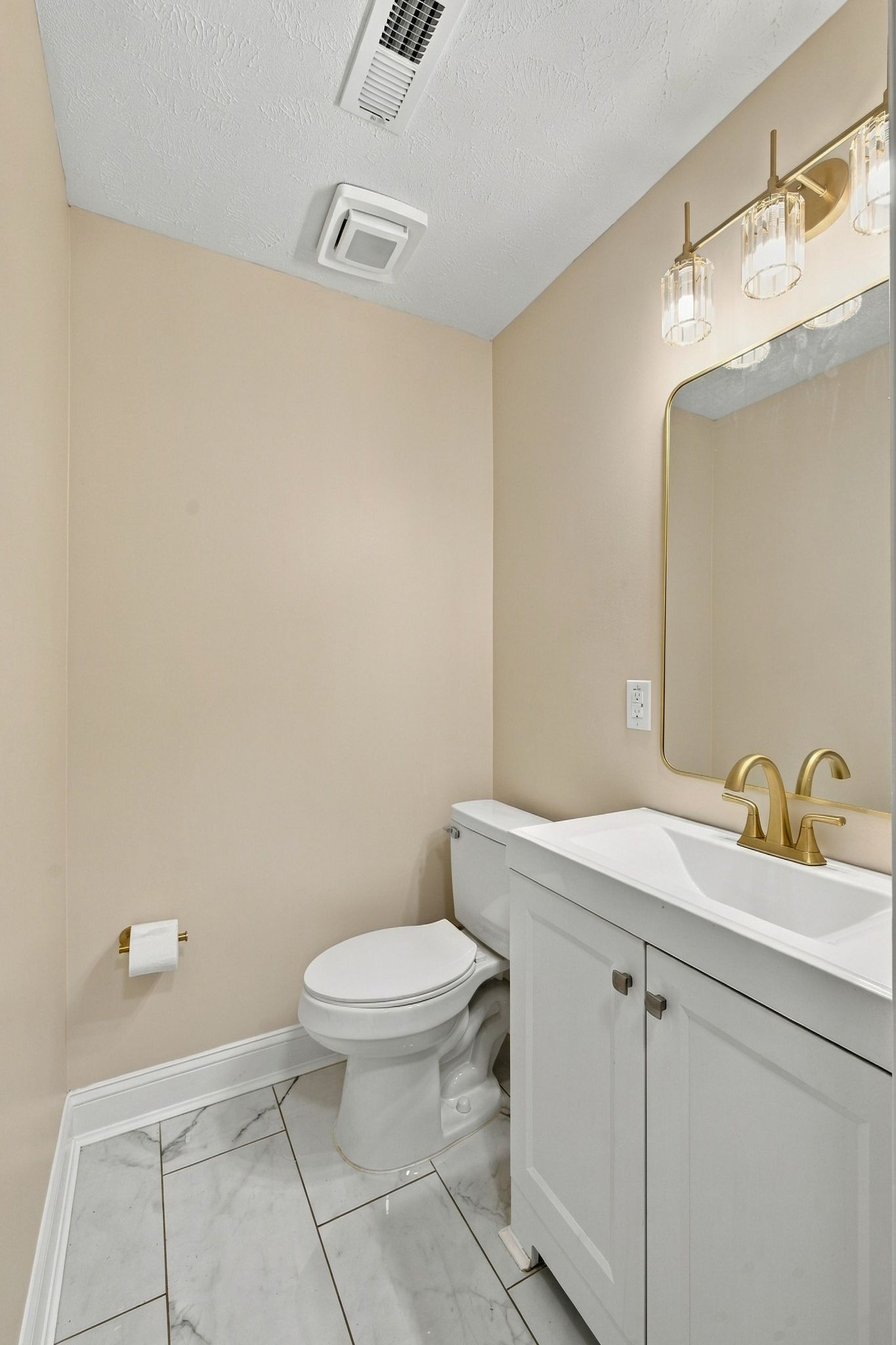 637 Martinsdale Ct Property Photo 13