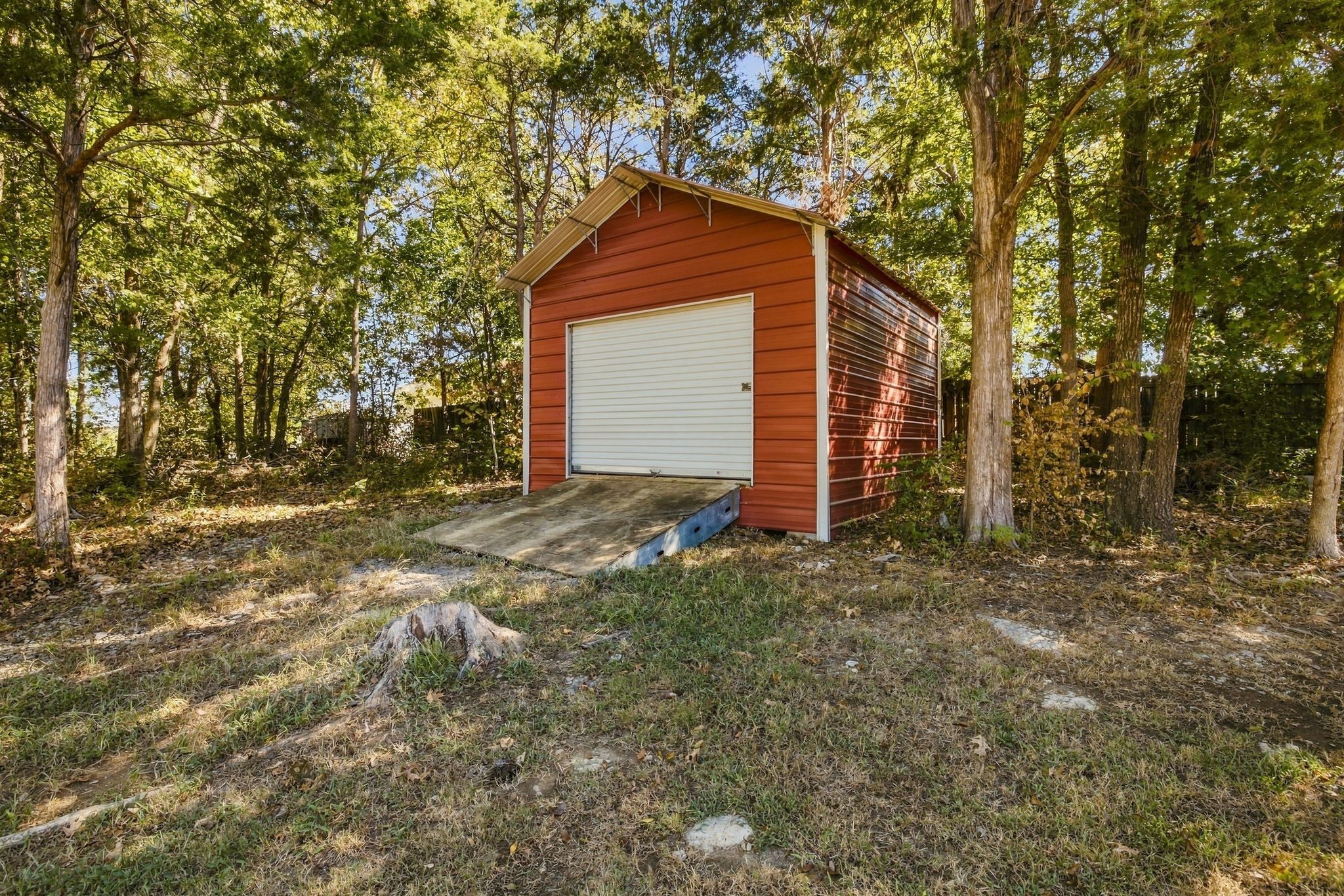 637 Martinsdale Ct Property Photo 33