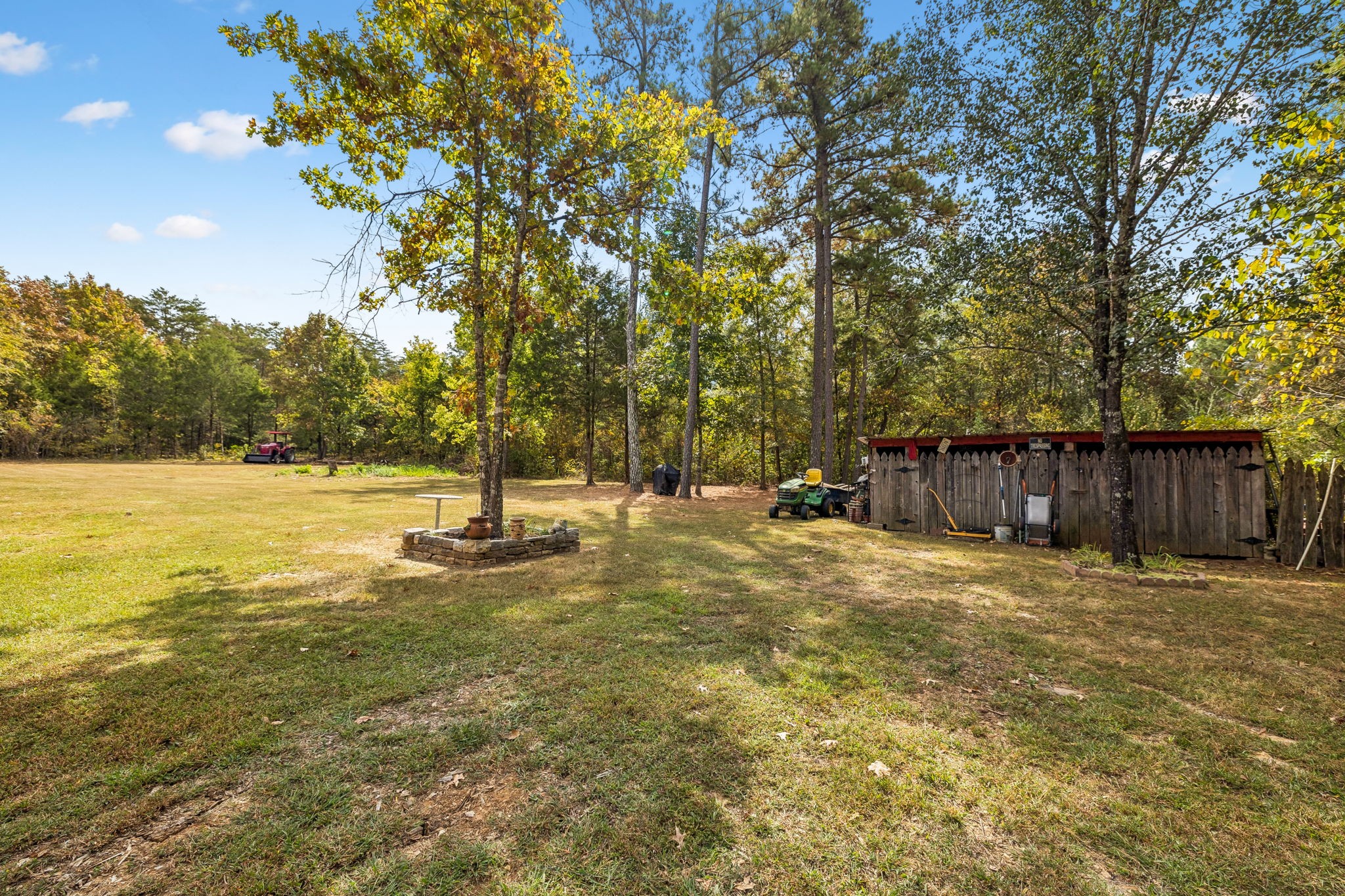 876 Gwynn Rd Property Photo 47