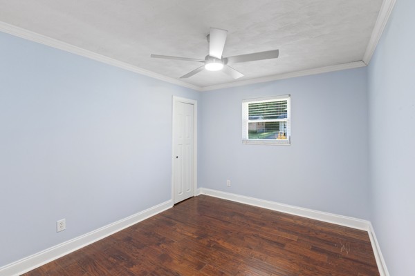1945 Plantation Dr, Se Property Photo 9