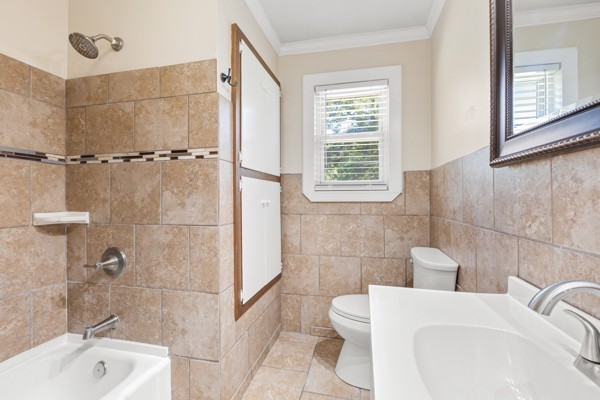 1945 Plantation Dr, Se Property Photo 10