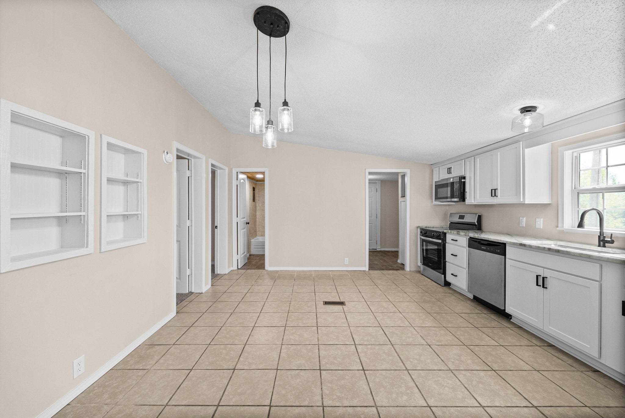 4751 Devers Rd Property Photo 12