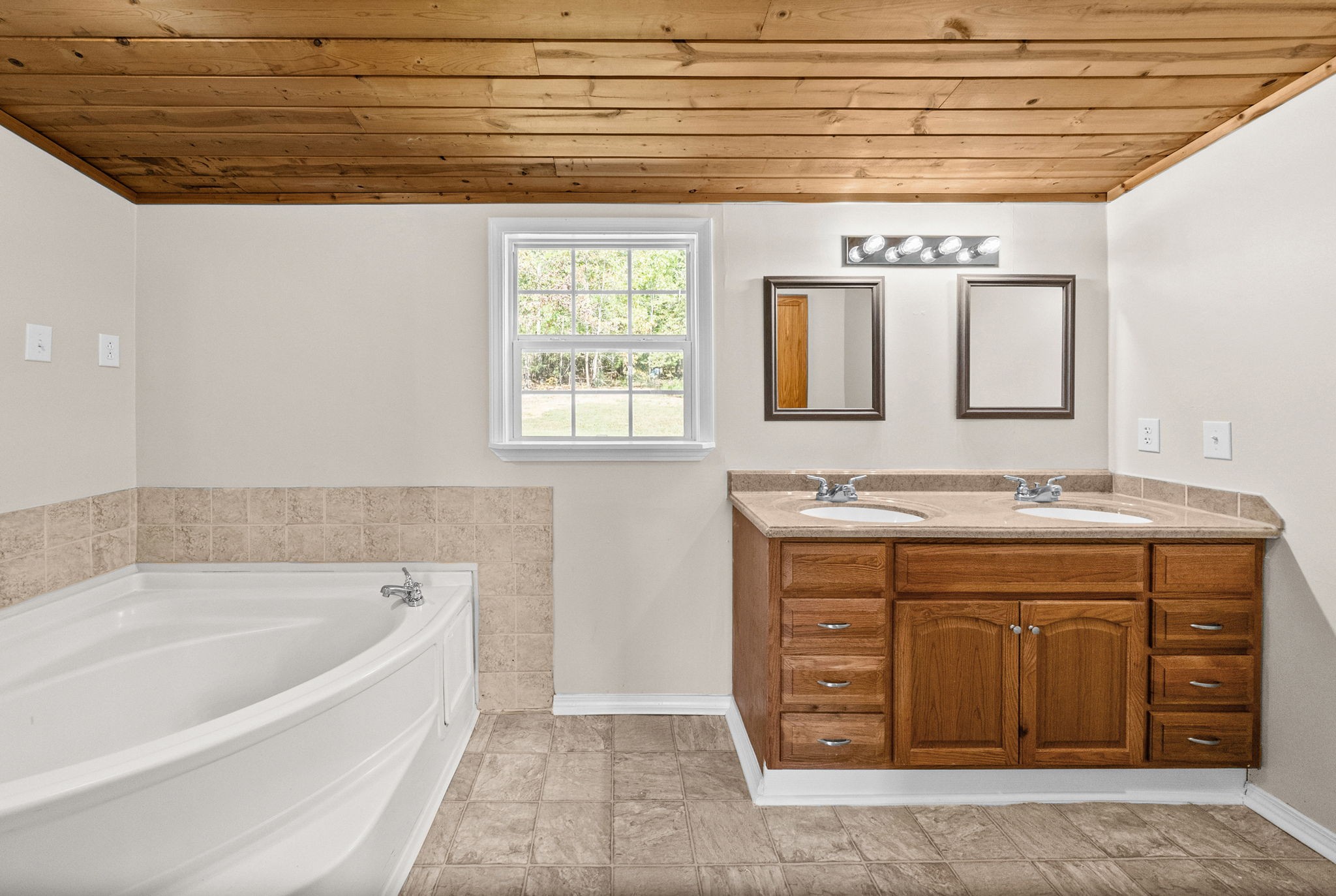 4751 Devers Rd Property Photo 24