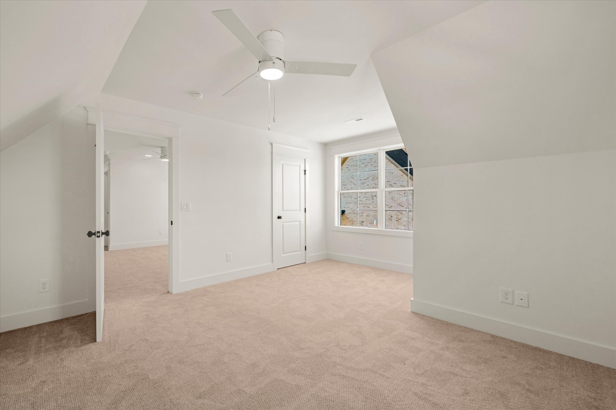 812 Brookdale Ct Property Photo 35