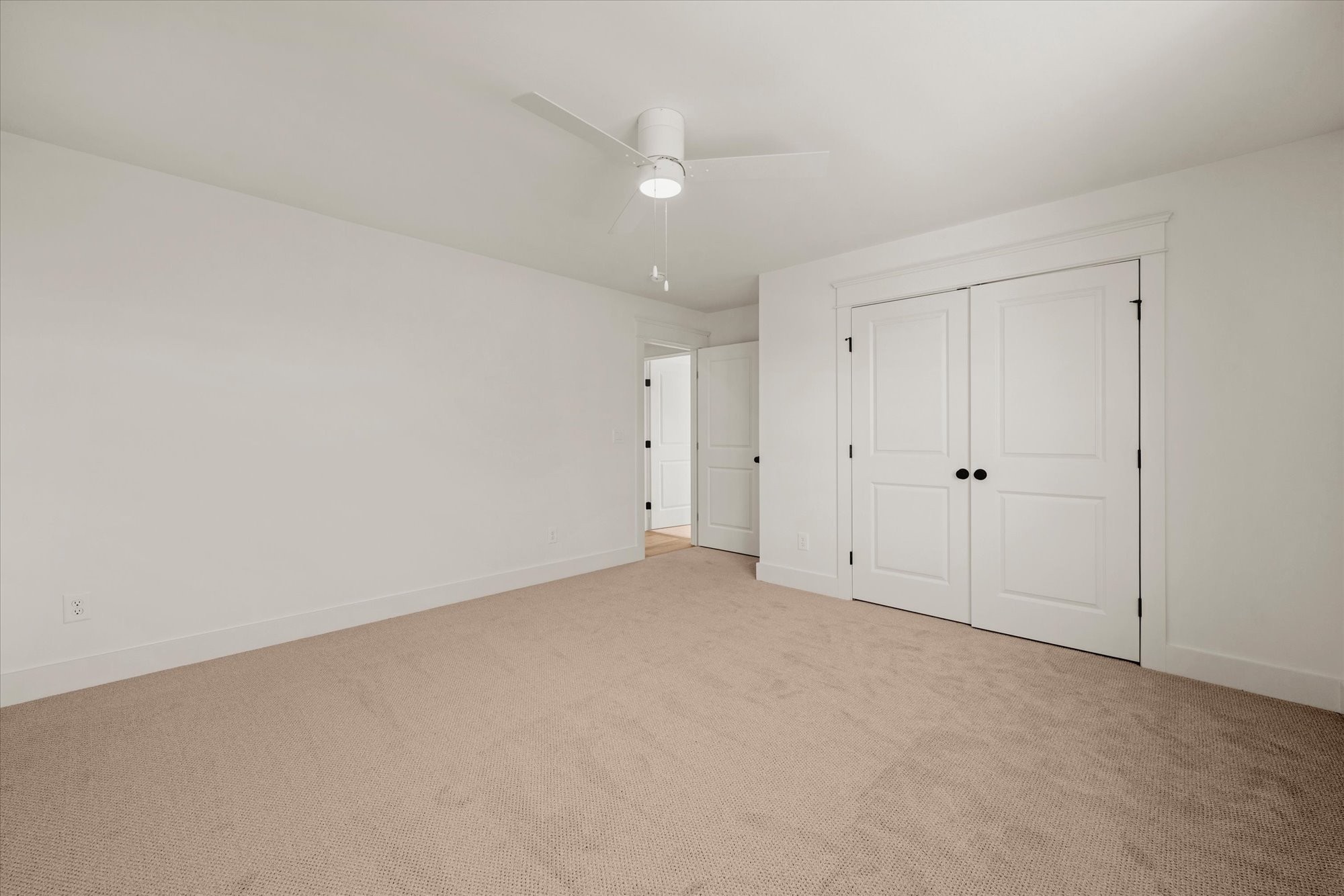 812 Brookdale Ct Property Photo 39