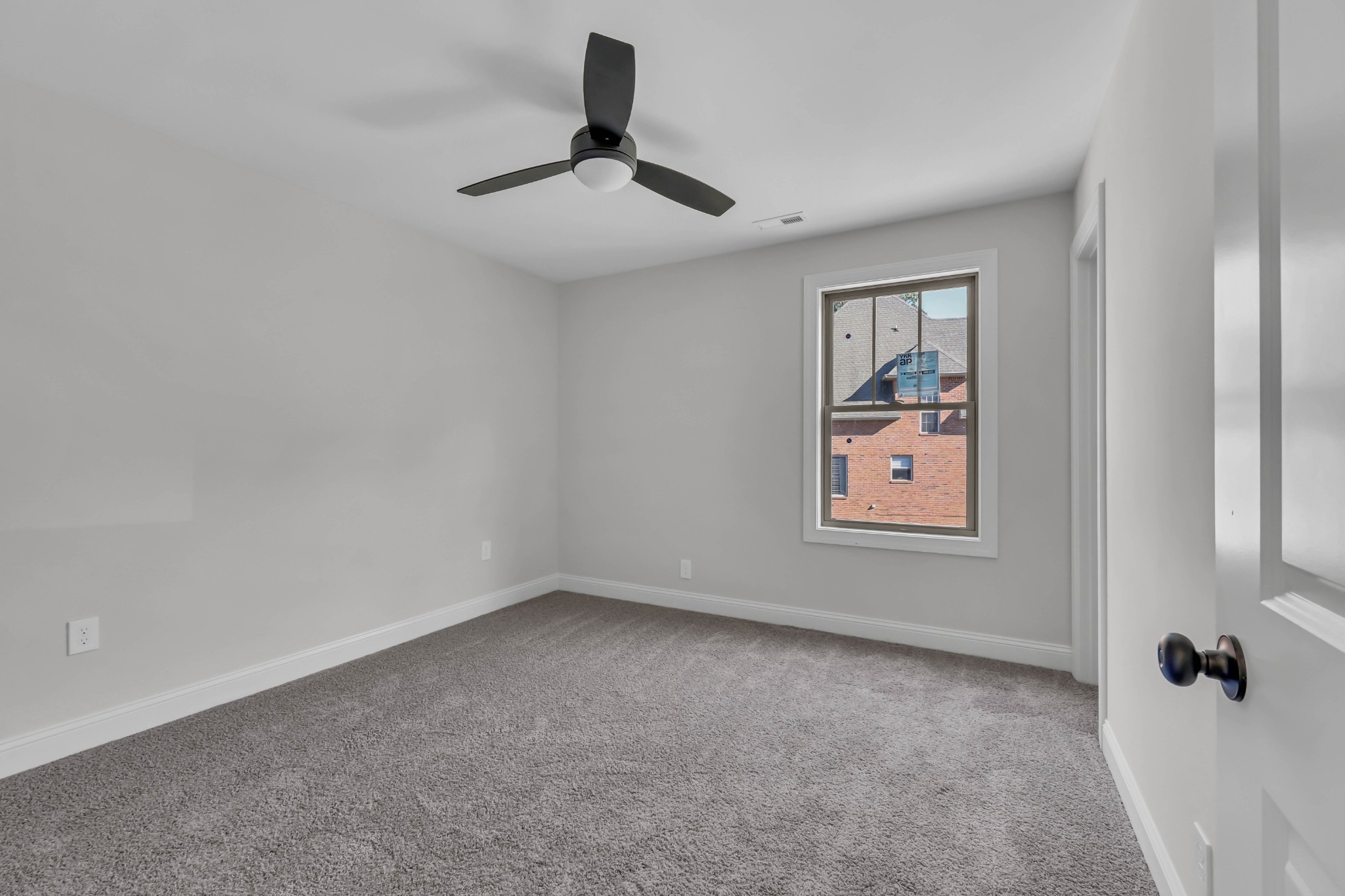 212 Birnam Wood Trce Property Photo 16