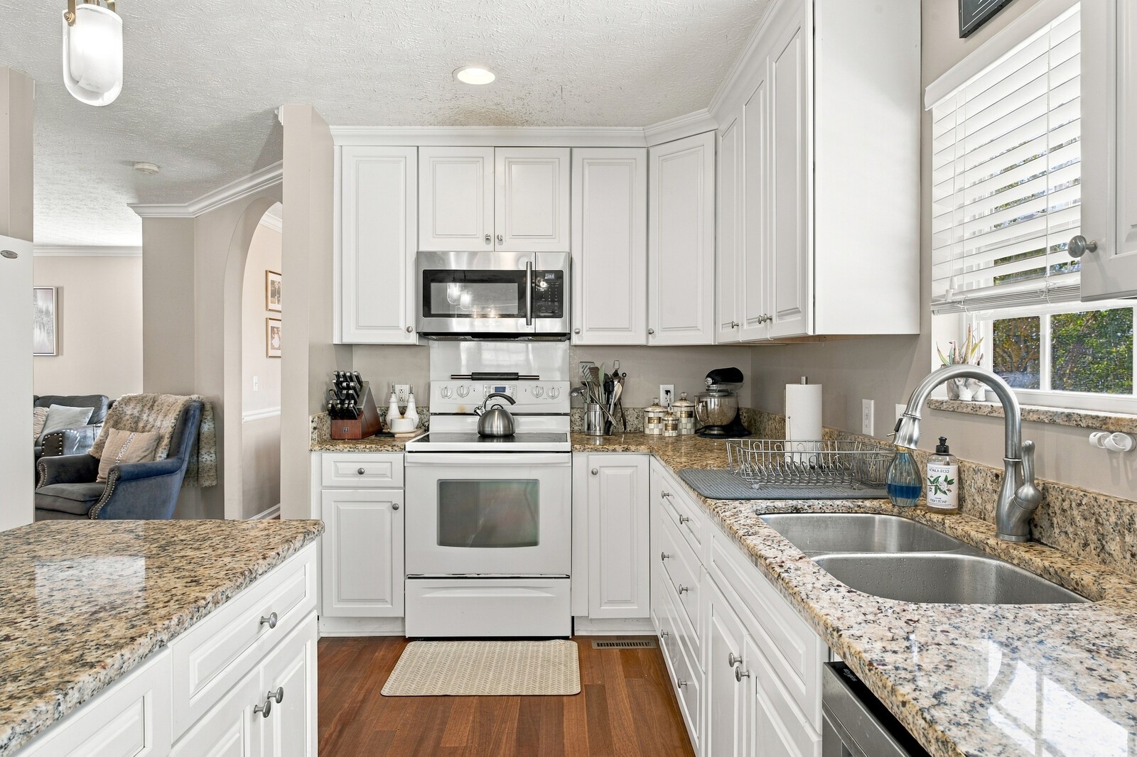 112 Paige Park Ln Property Photo 13