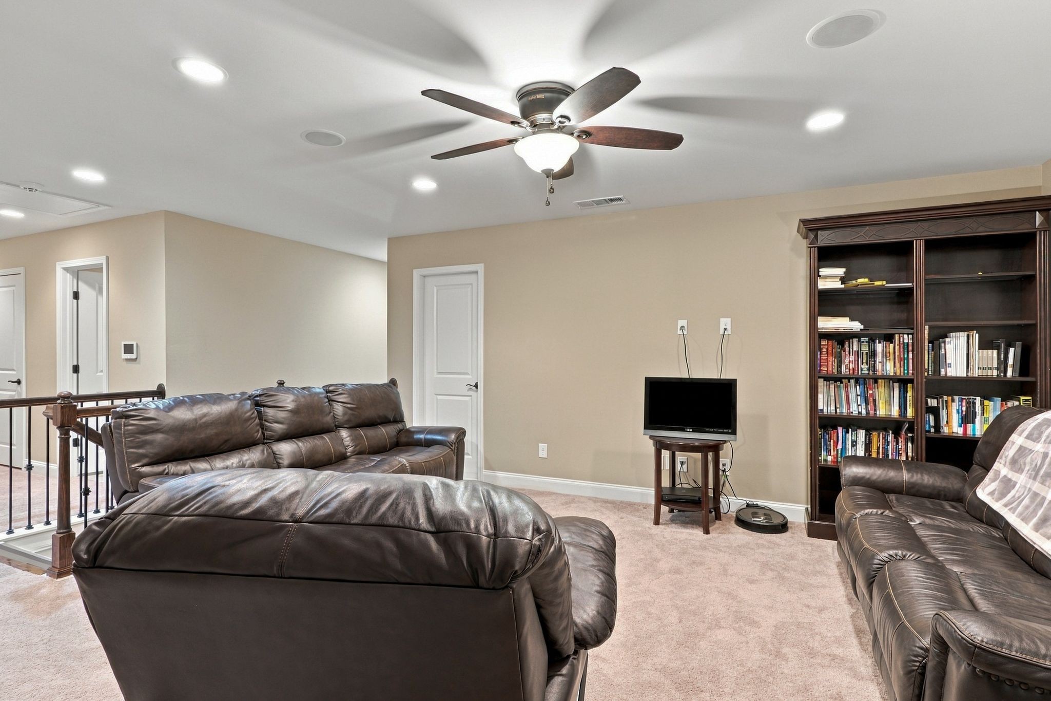 2980 Liverpool Dr Property Photo 37