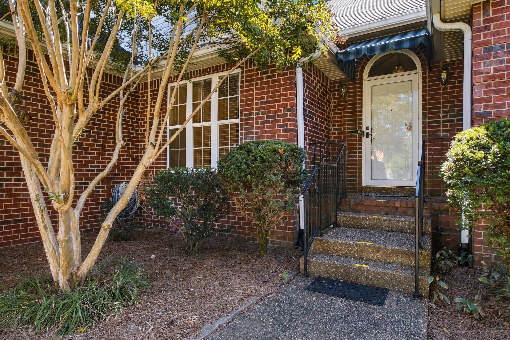 4952 Tulip Grove Ln Property Photo 1