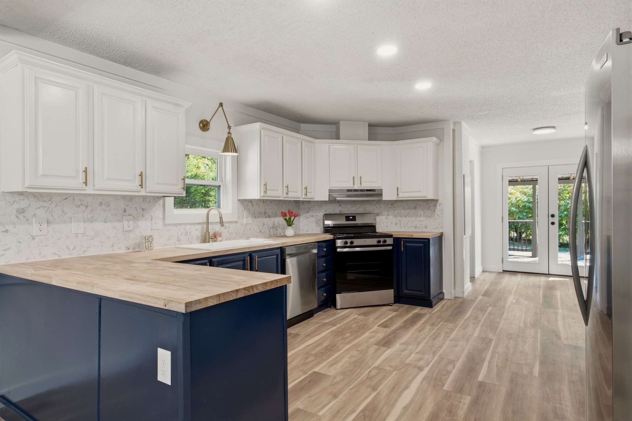 1062 Caps Rdg Property Photo 5