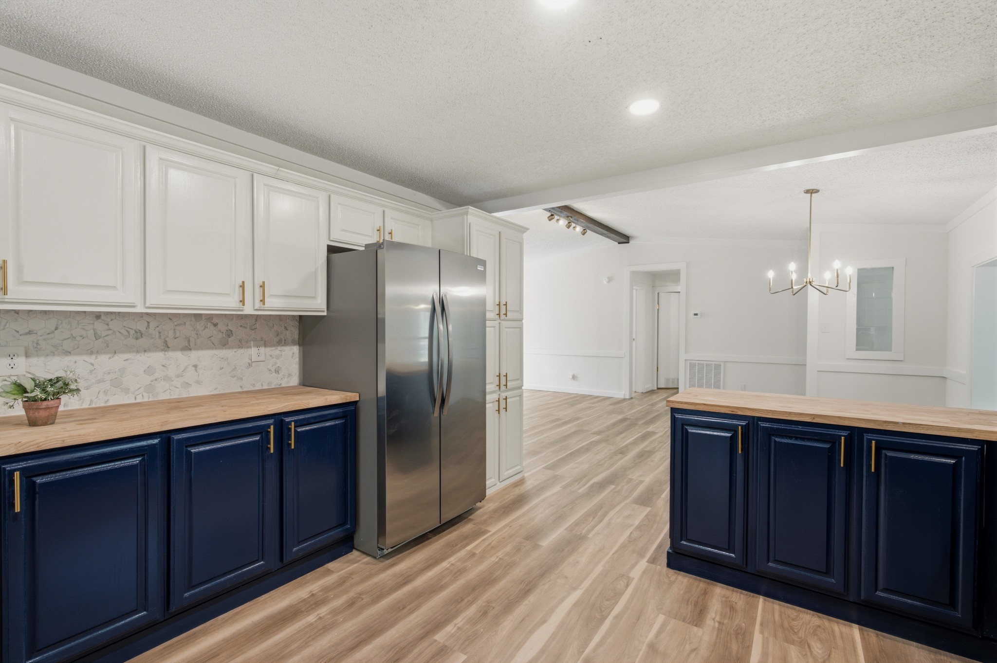 1062 Caps Rdg Property Photo 7