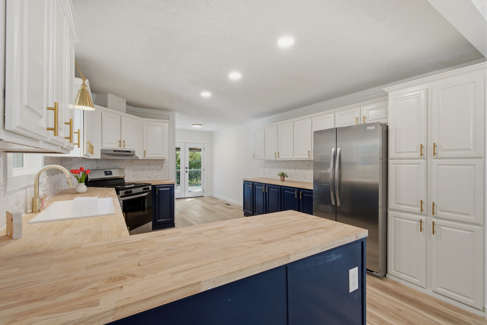 1062 Caps Rdg Property Photo 8