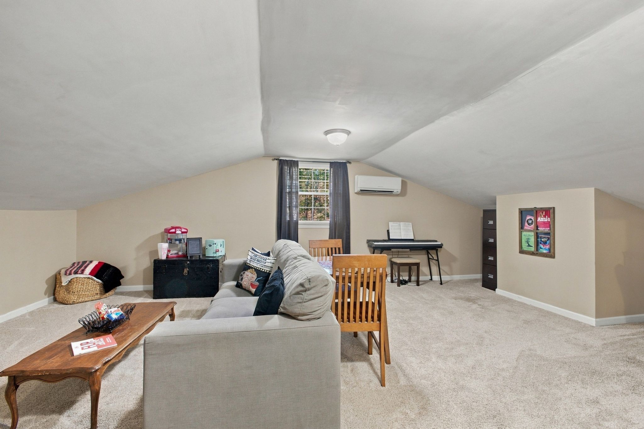 1365 W Division St Property Photo 17