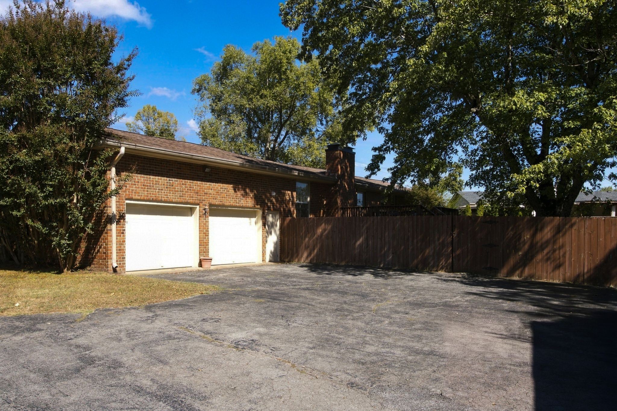 1365 W Division St Property Photo 21