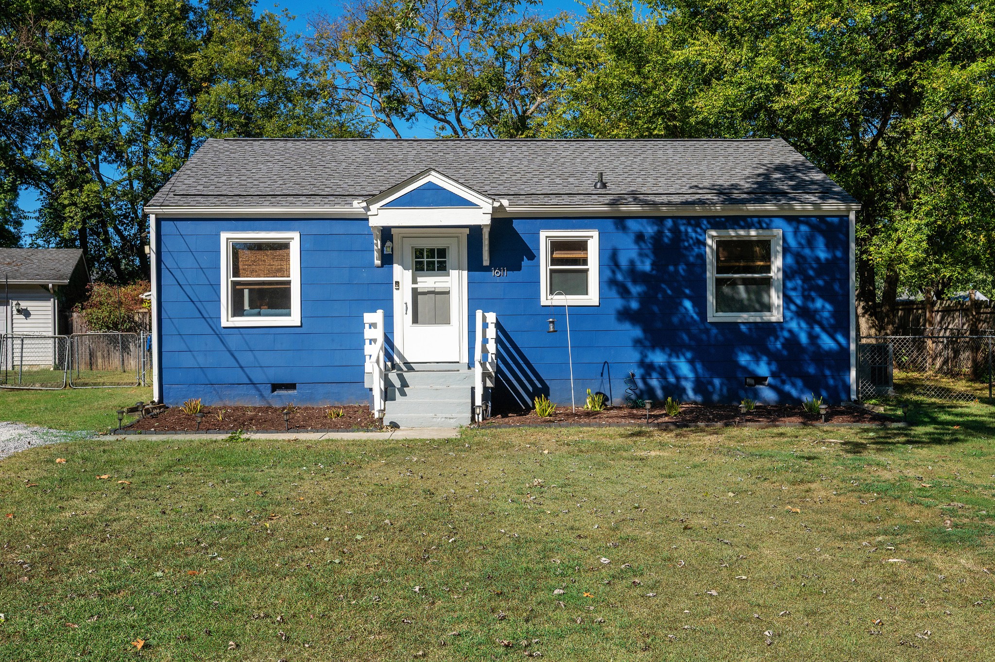 1611 Idlewood Dr Property Photo 1