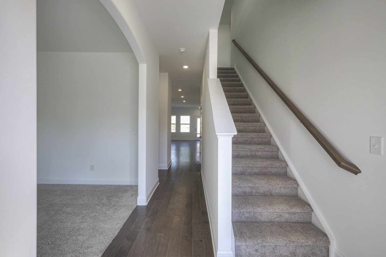 520 Misty Creek Court Property Photo 3