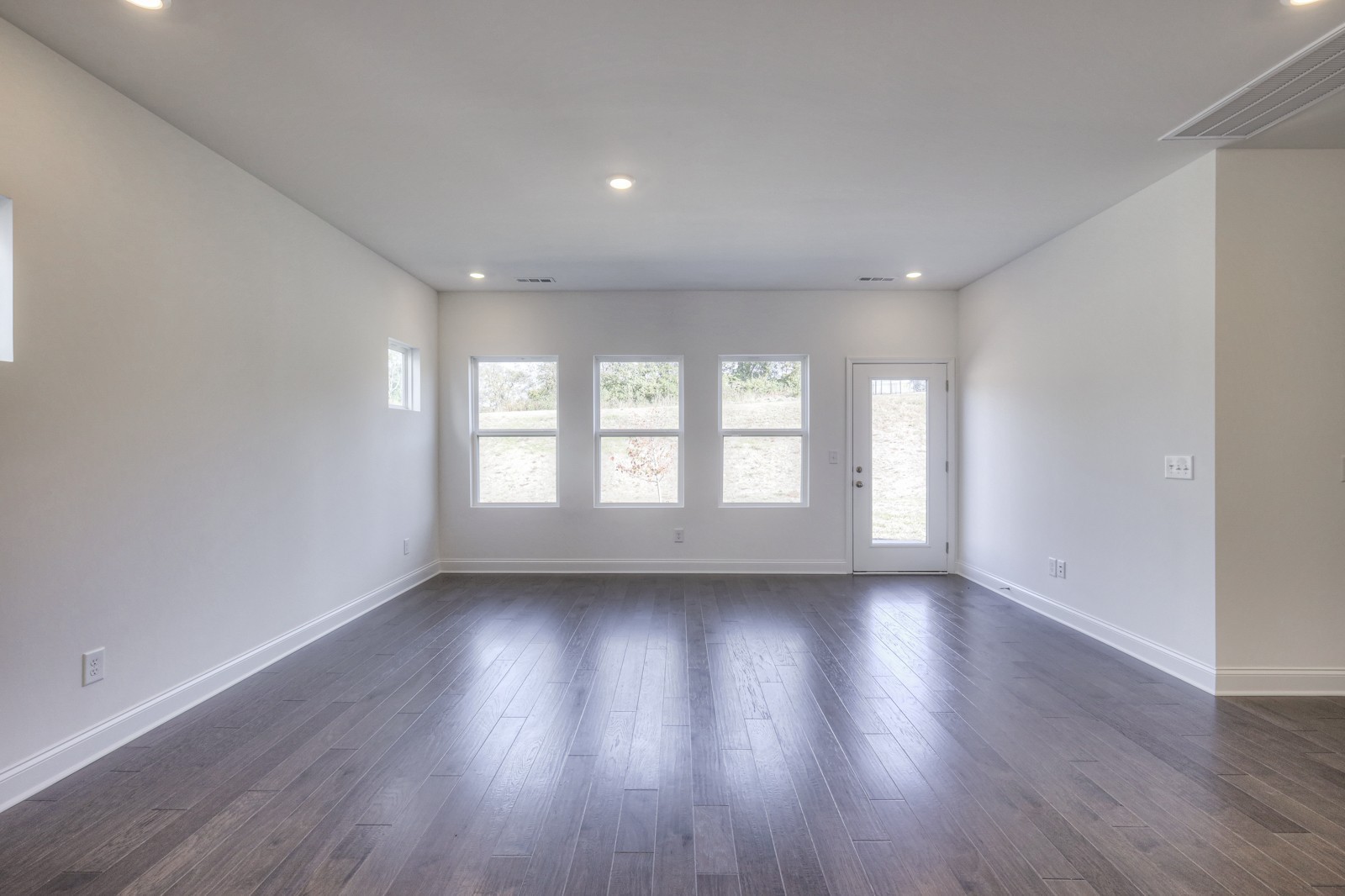 520 Misty Creek Court Property Photo 12