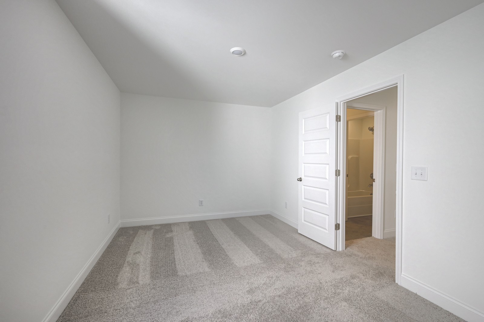 520 Misty Creek Court Property Photo 28