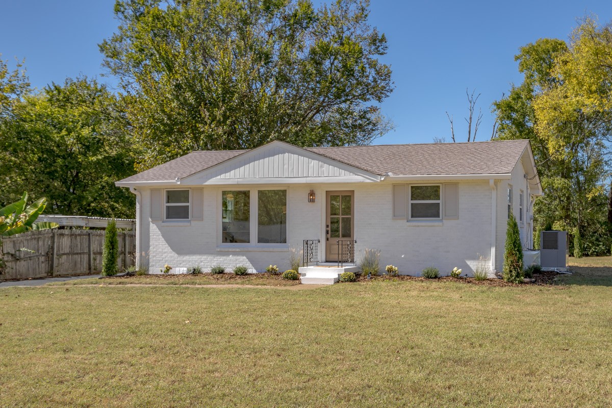 550 Lockwood Dr Property Photo 1