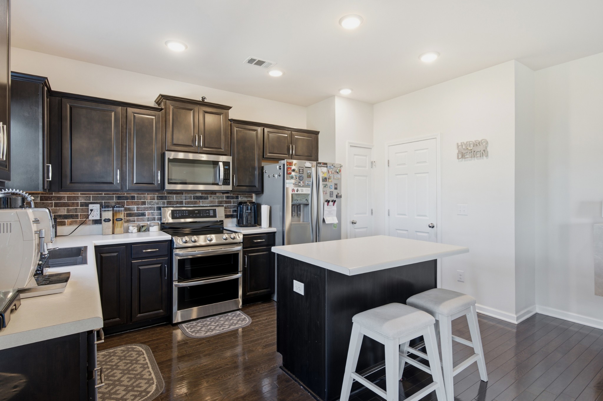 1203 Lumsley Dr Property Photo 1