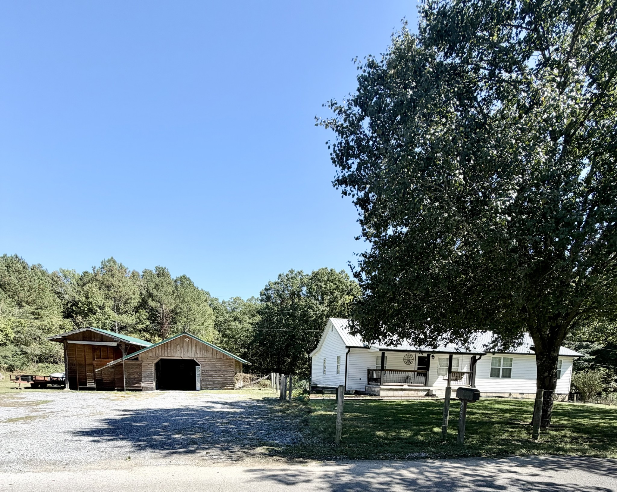 220 Moore Circle Rd, Nw Property Photo 1