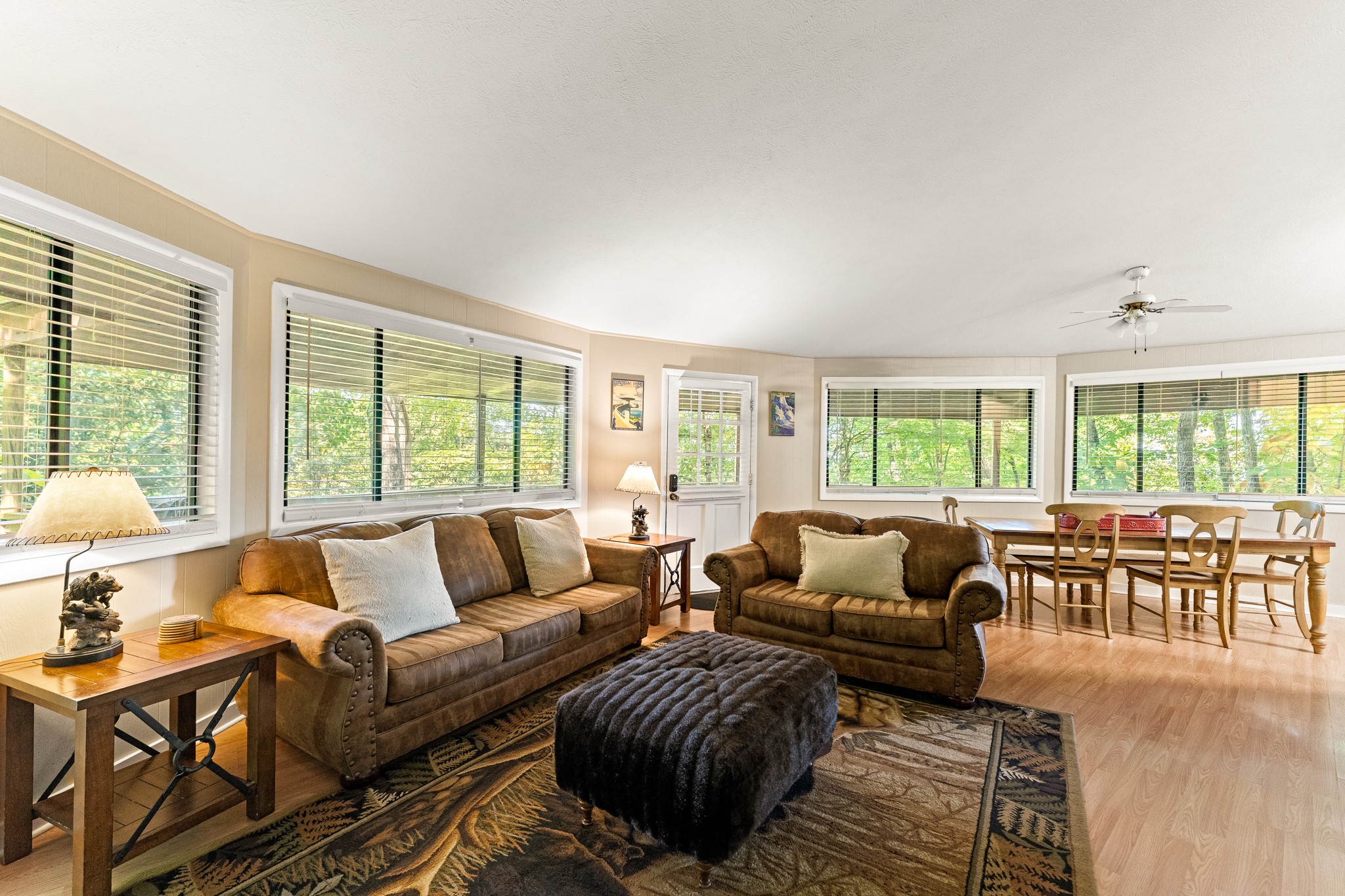 1429 Zurich Rd Property Photo 4