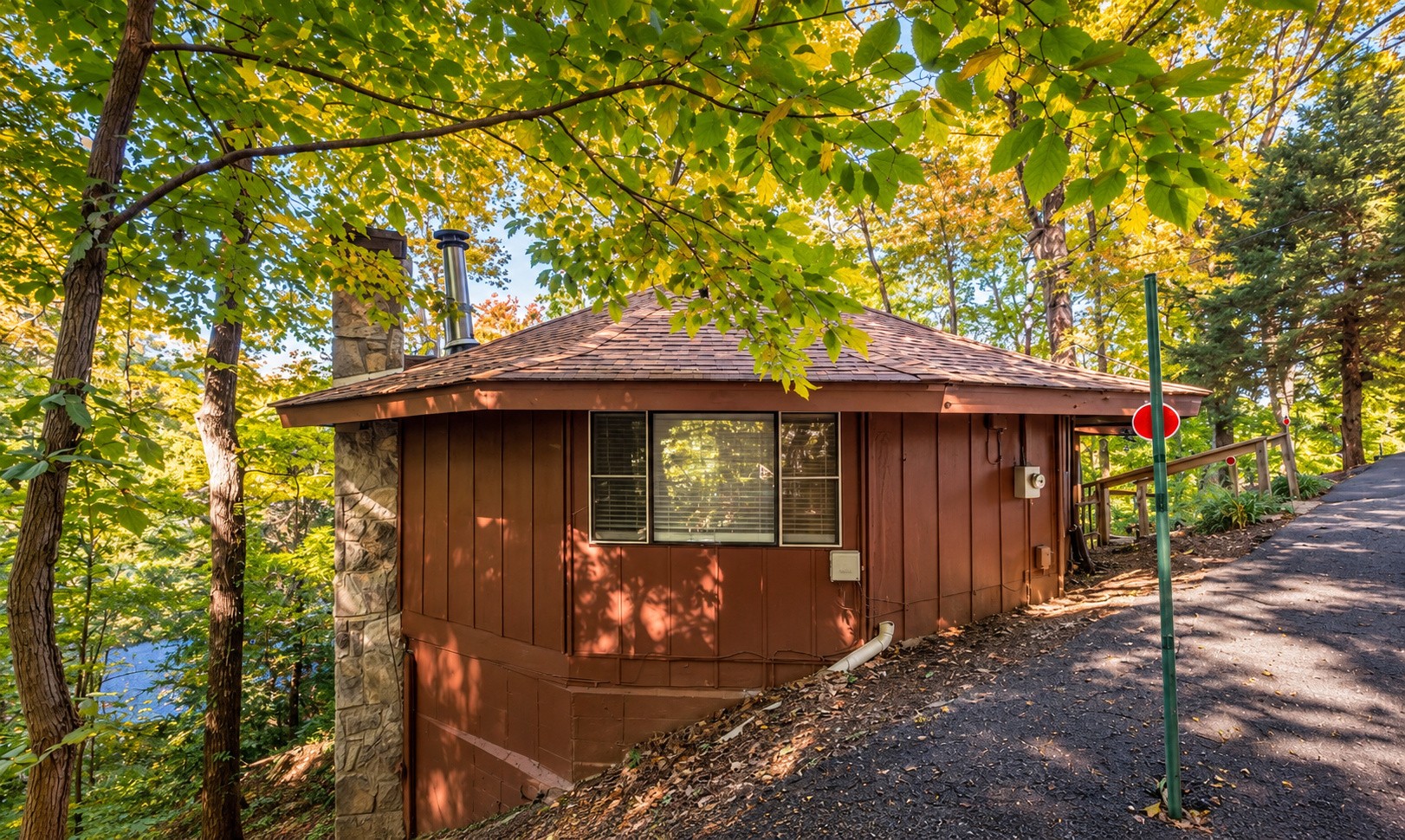 1429 Zurich Rd Property Photo 12