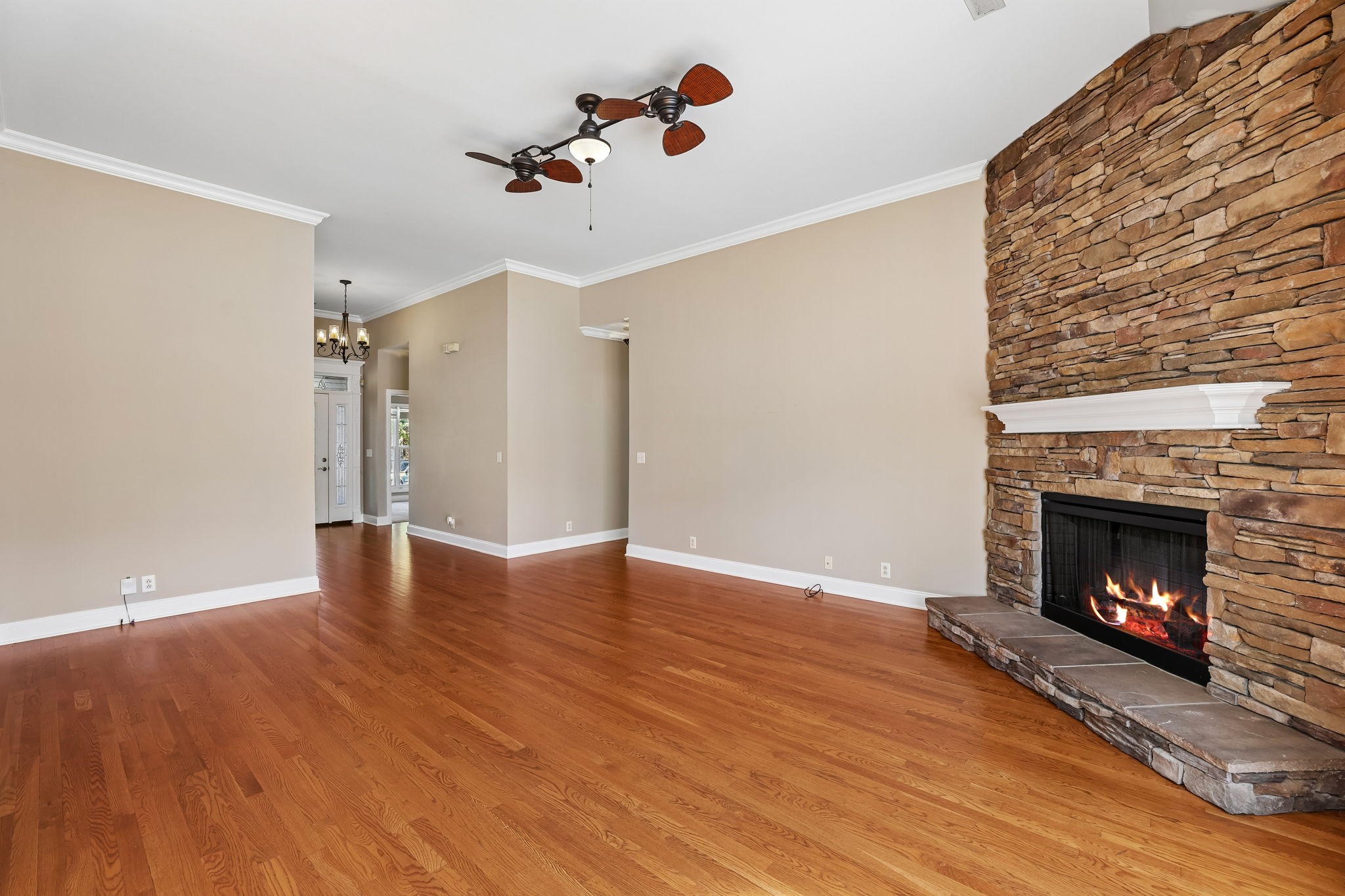 3630 Geneva Dr Property Photo 11