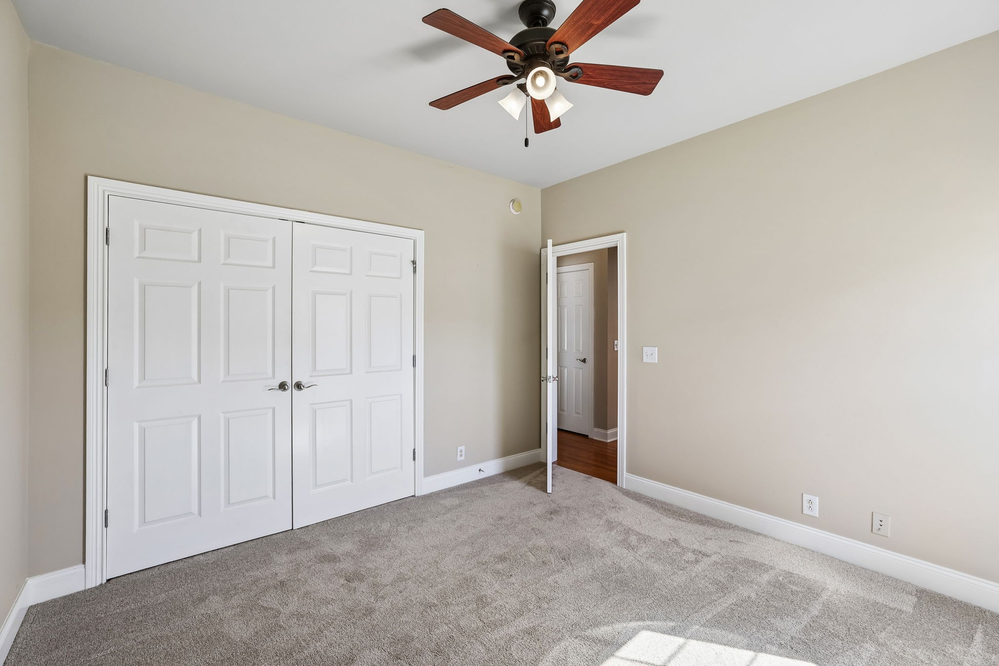 3630 Geneva Dr Property Photo 28